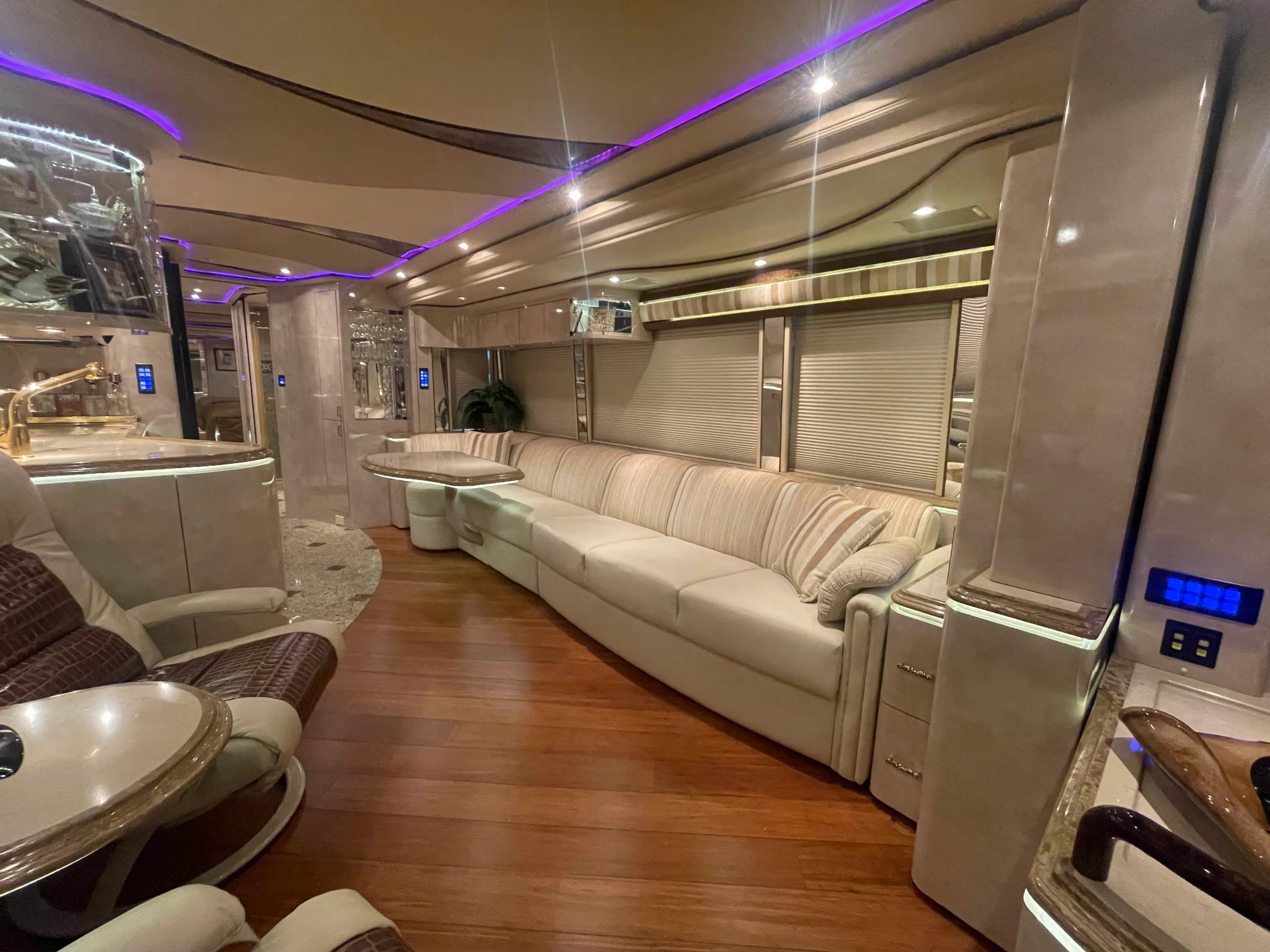 Interior detail of Marathon Coach 1202