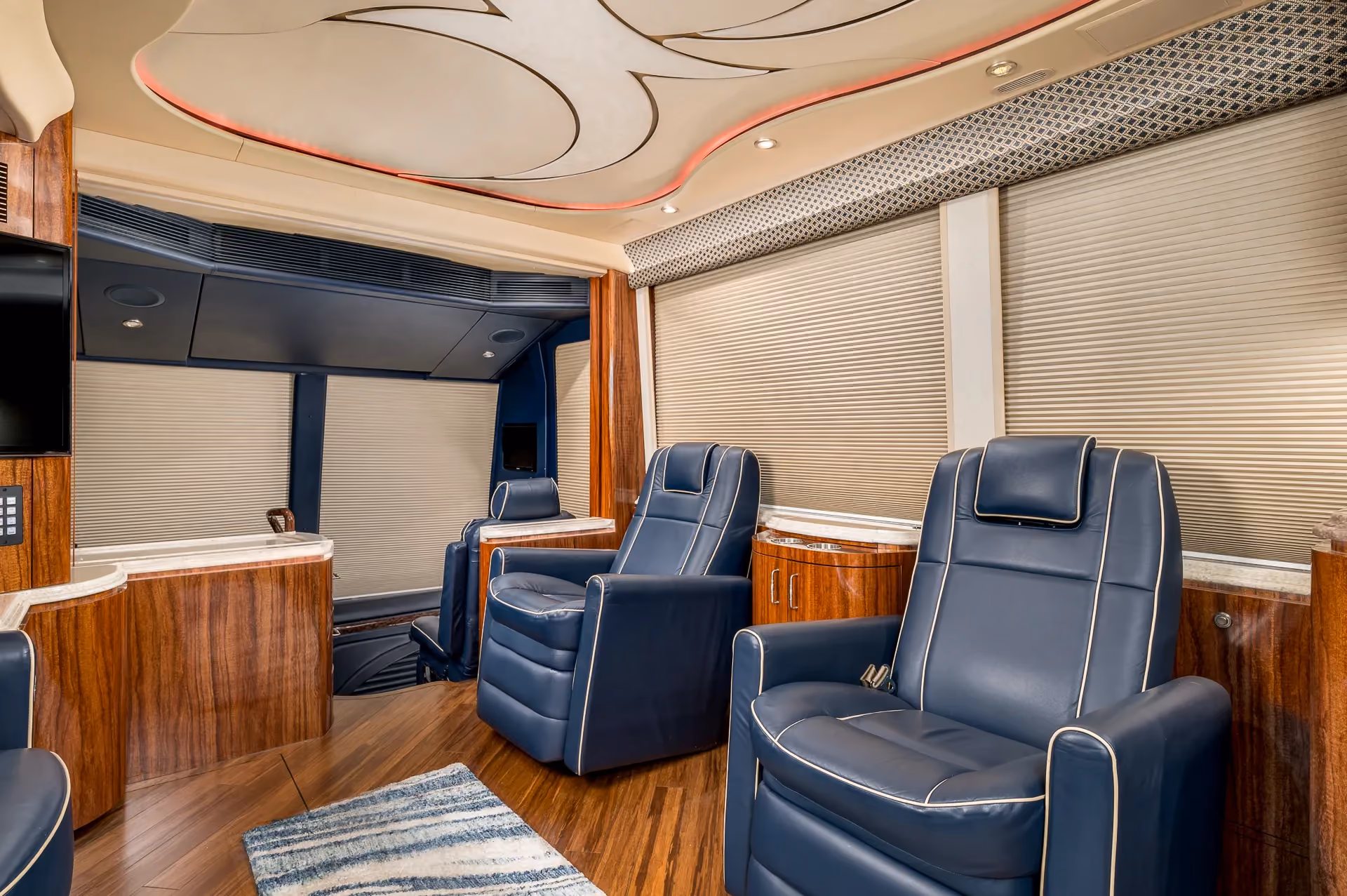 Interior bedroom of Marathon Coach 1205