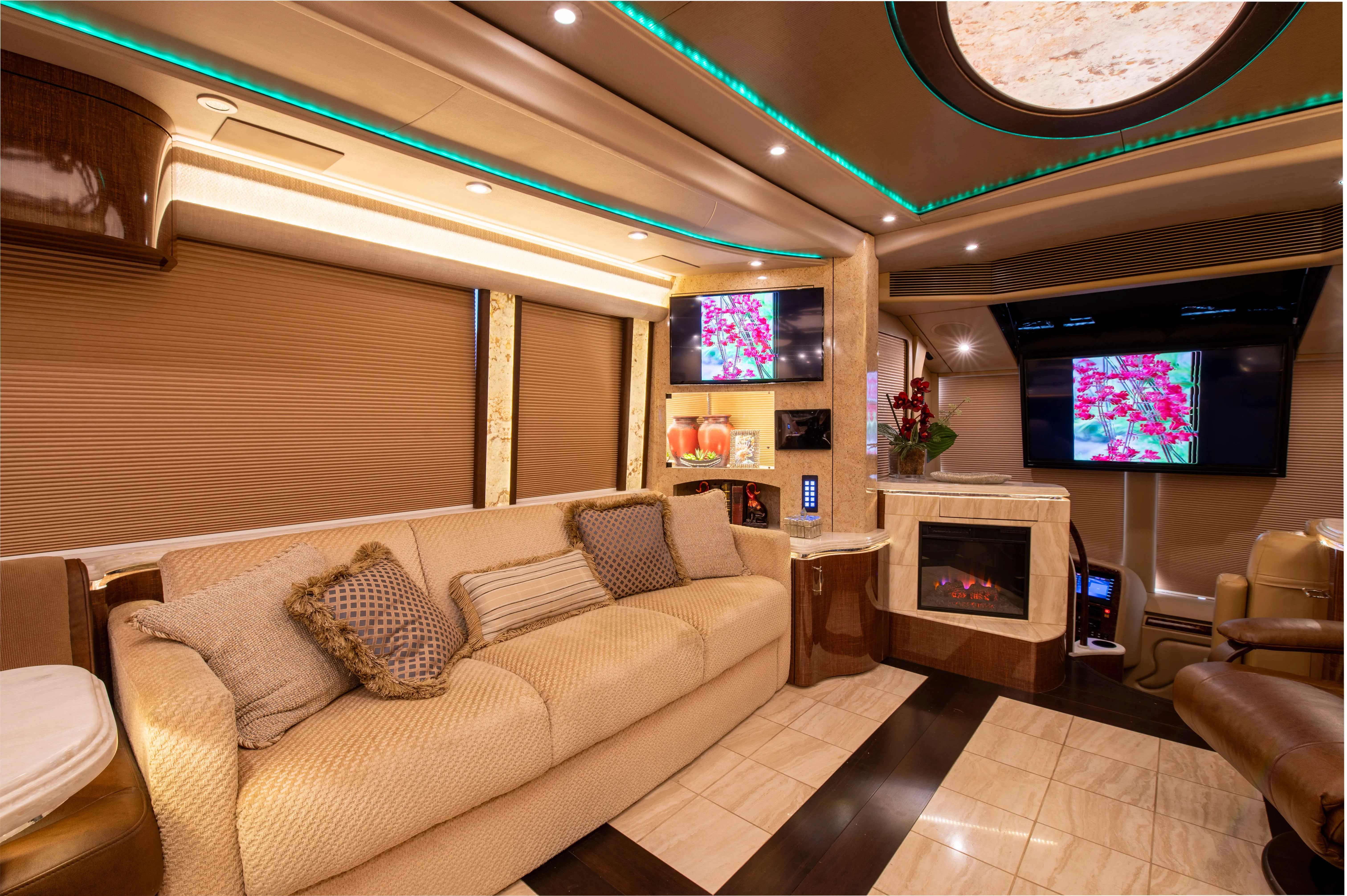 Interior view of Marathon Coach 1219