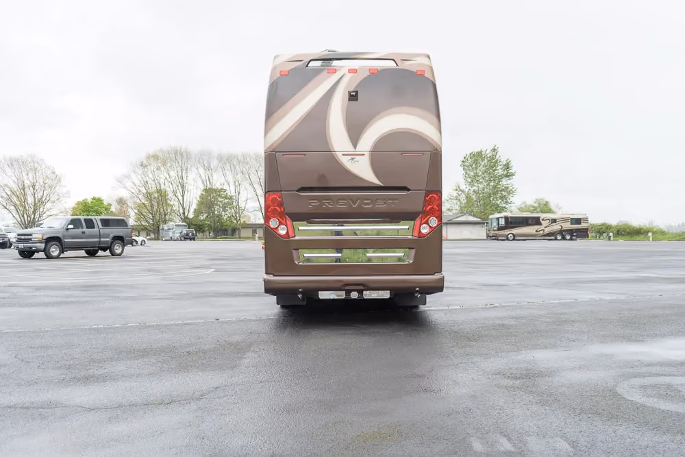 Exterior rear view of Marathon Coach 1262