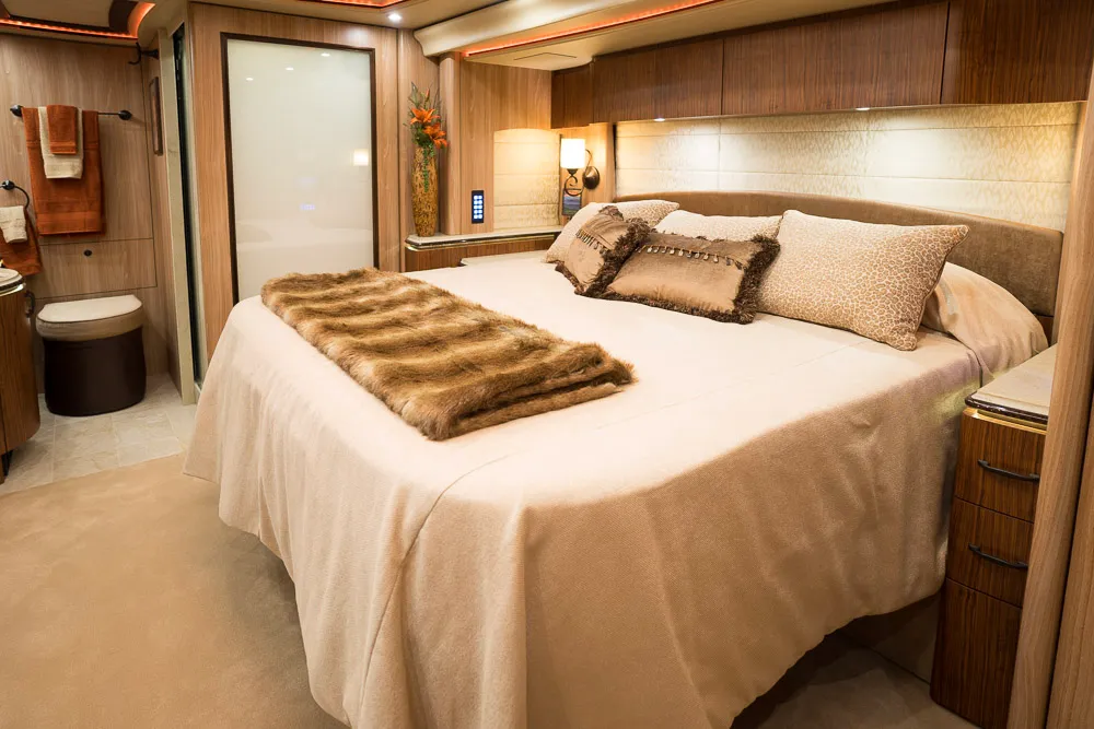 Interior large rear bathroom of Marathon Coach 1275