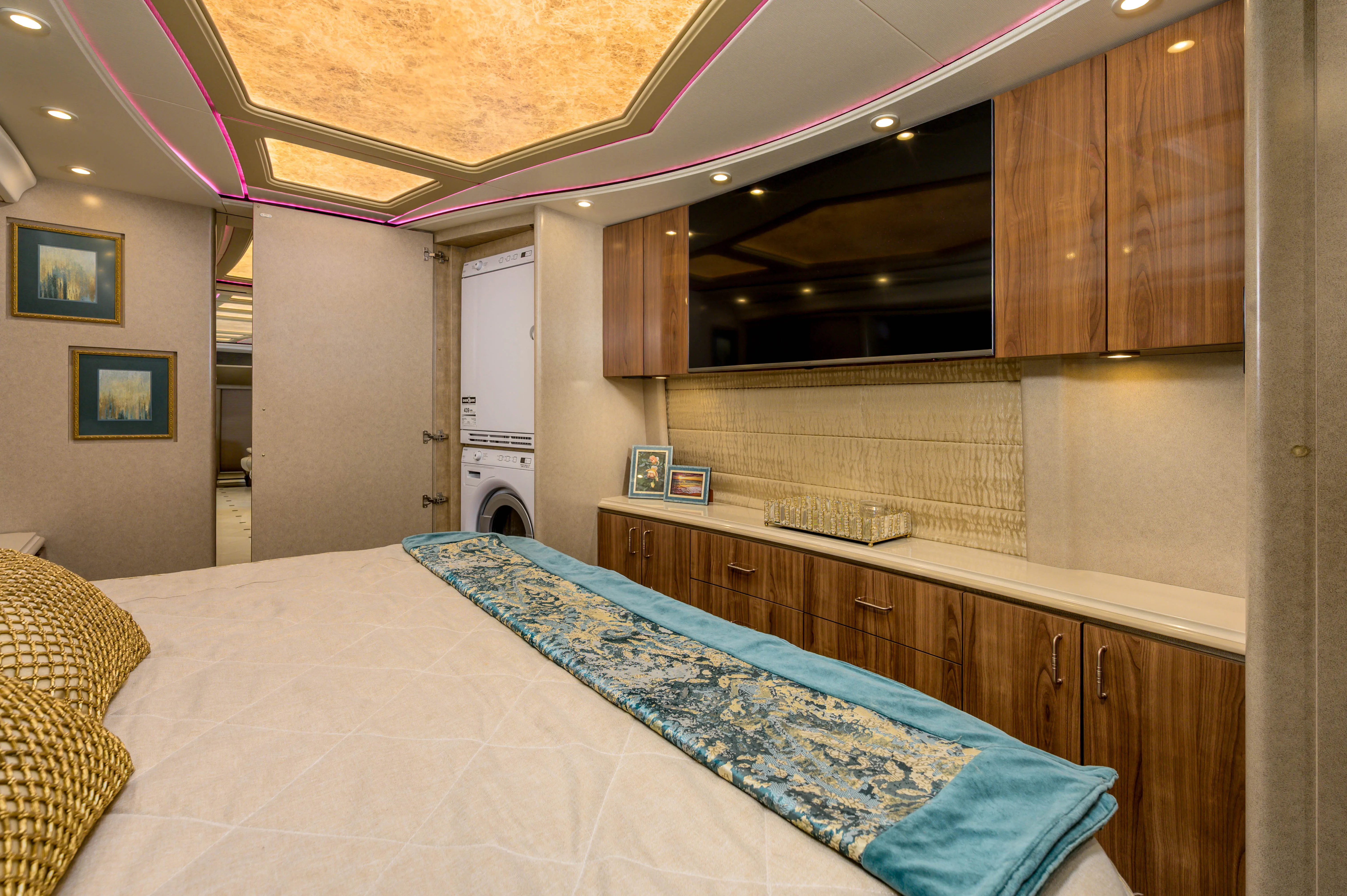 Interior shower area of Marathon Coach 1288