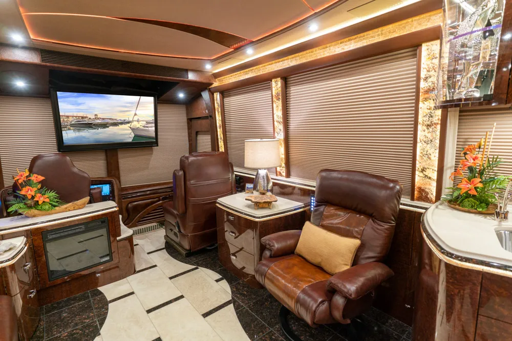 Interior finishes of Marathon Coach 1301