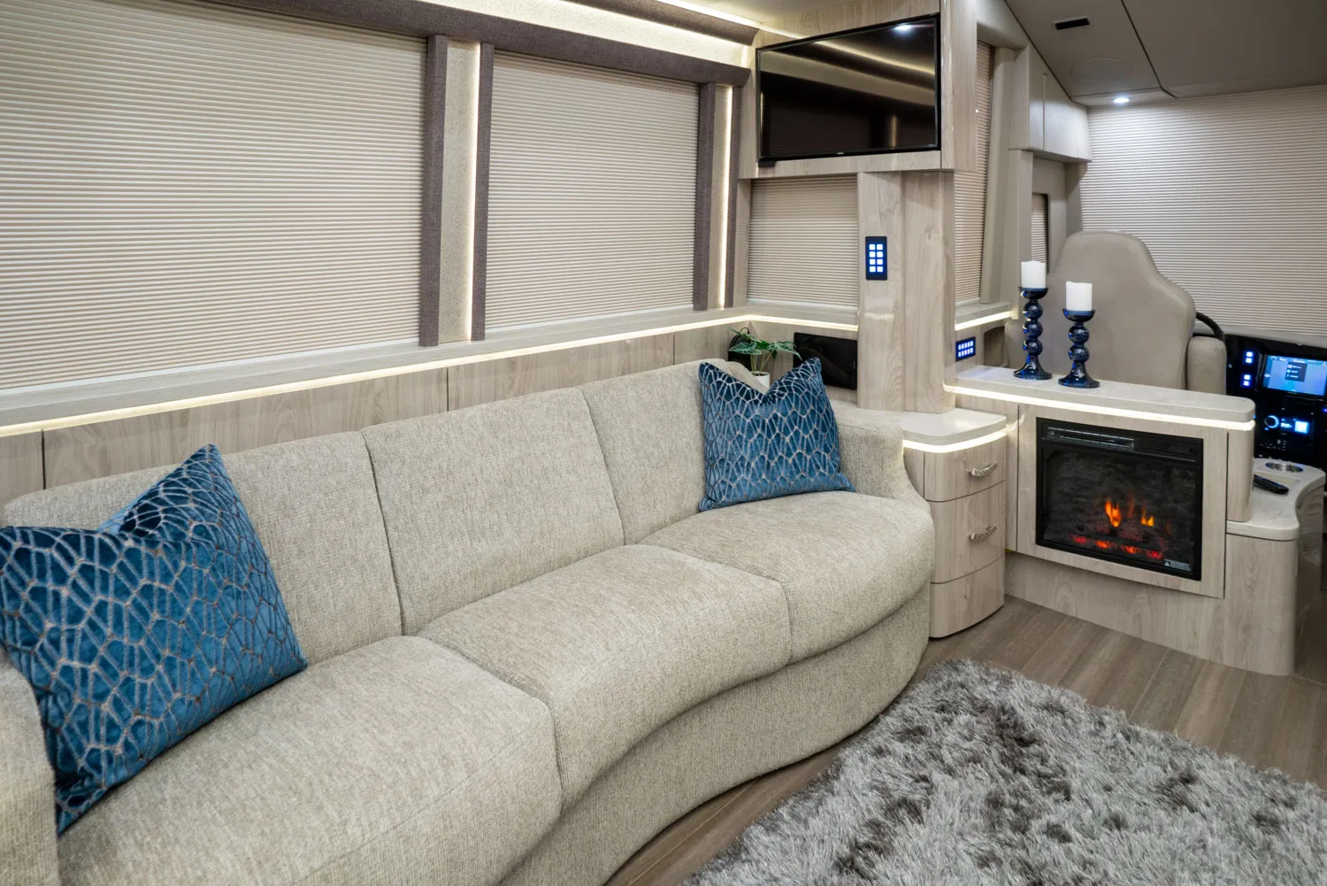 Interior cockpit of Marathon Coach 1330