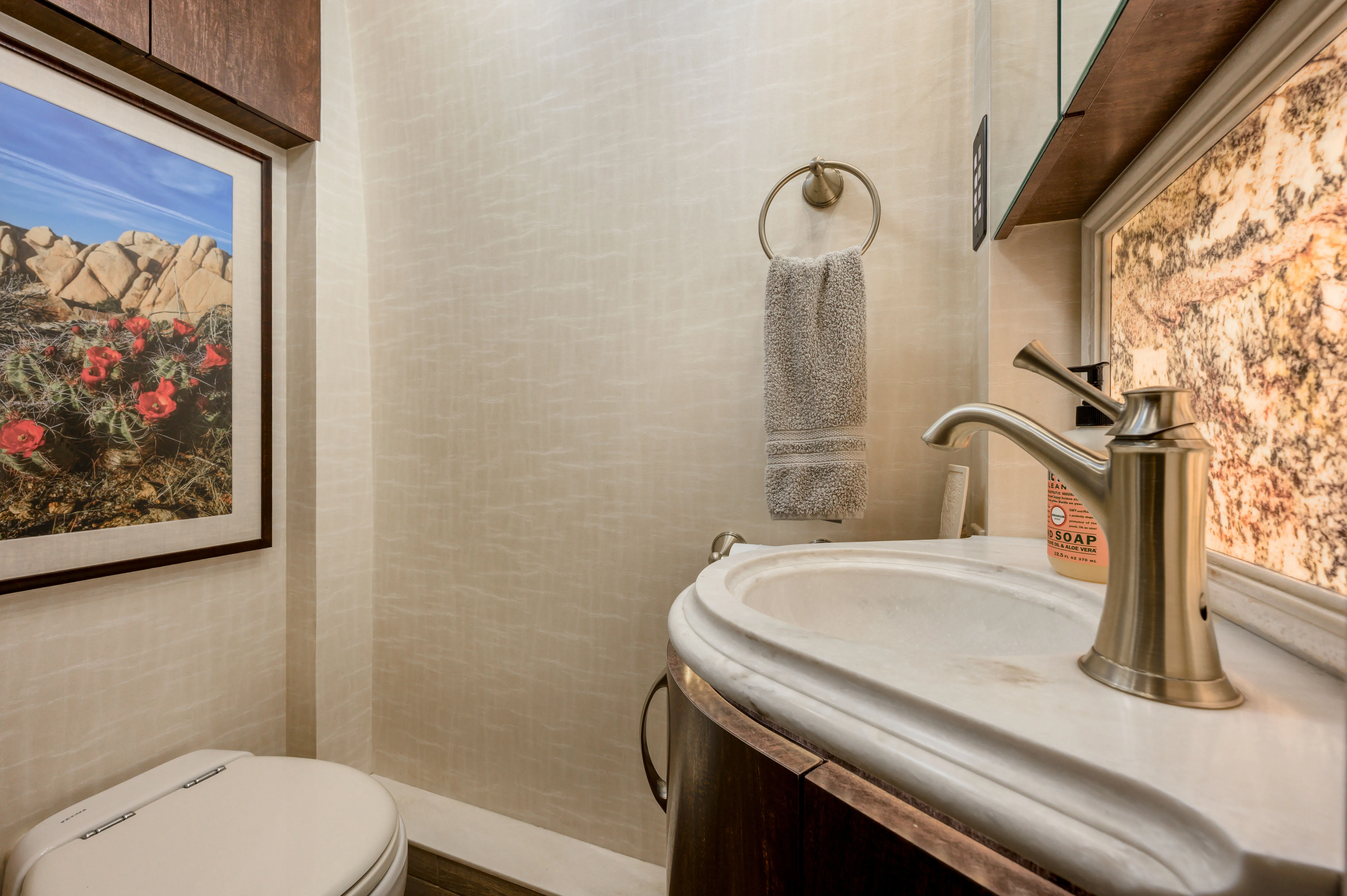 Interior half bath of Marathon Coach 1334
