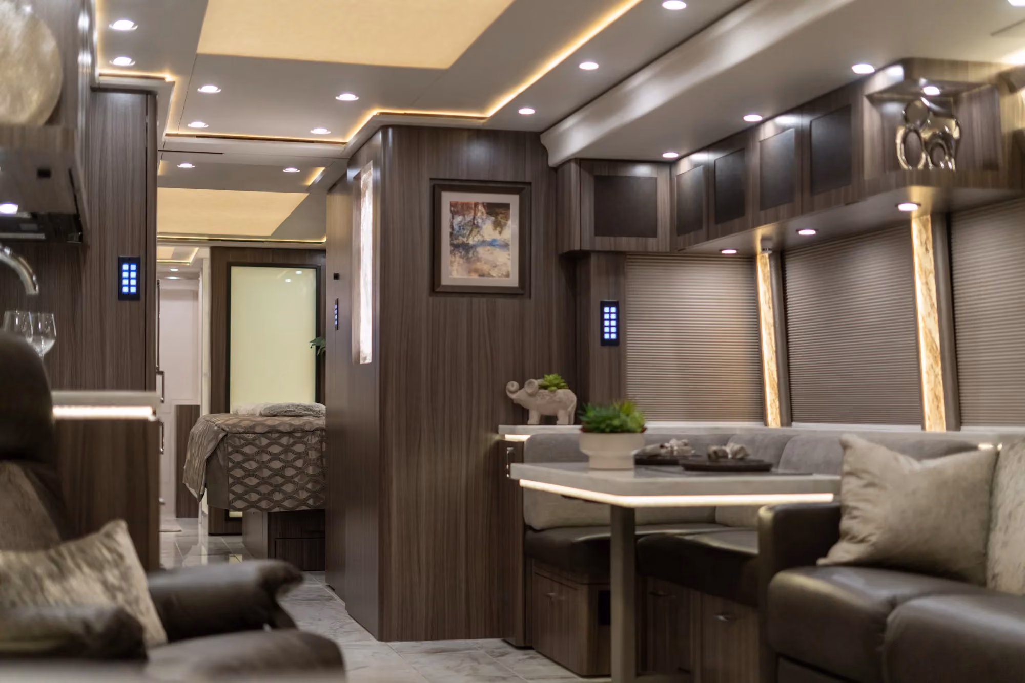 Exterior of 2022 Marathon Coach 1345