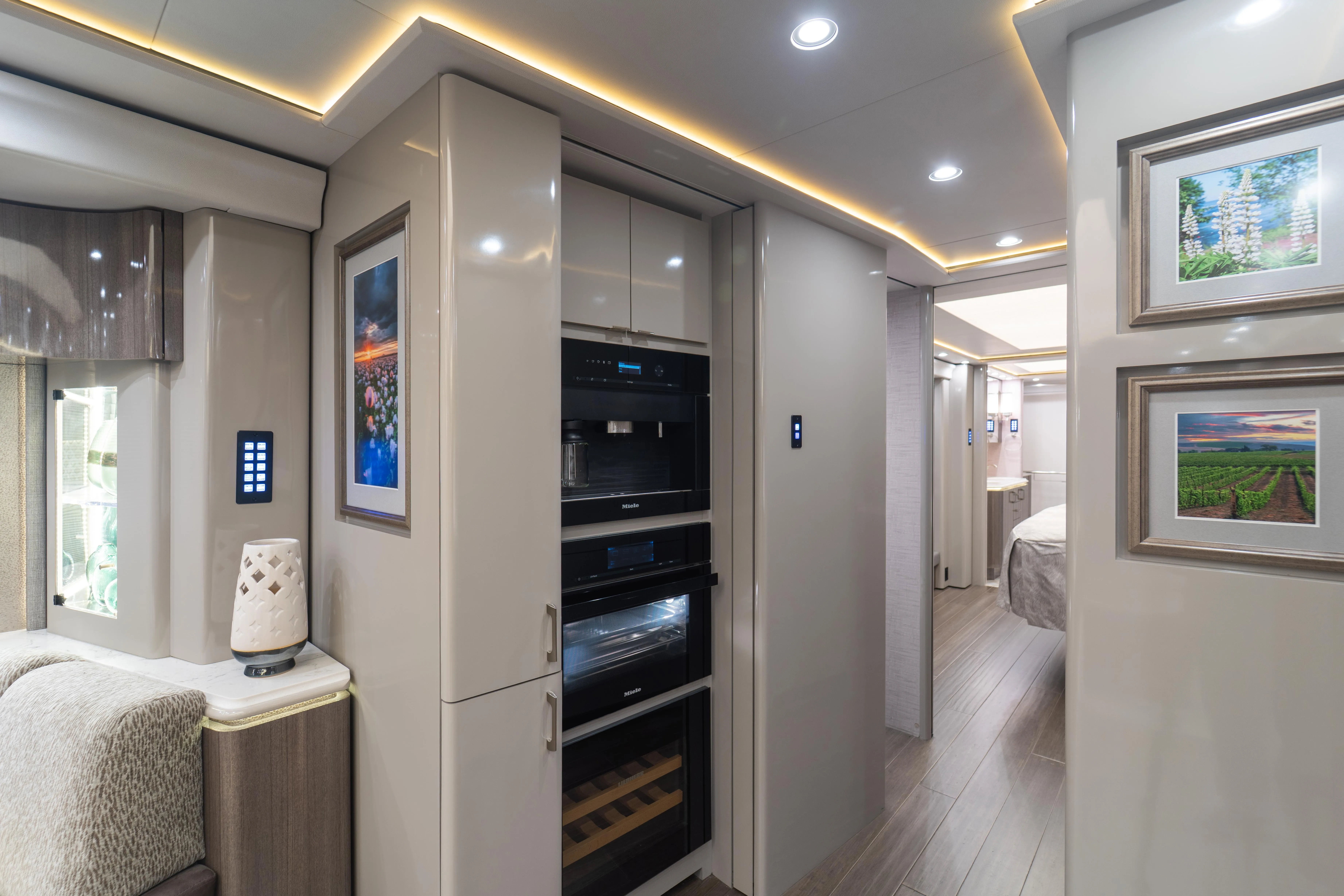 Interior bath area of Marathon Coach 1341 with underfloor heating