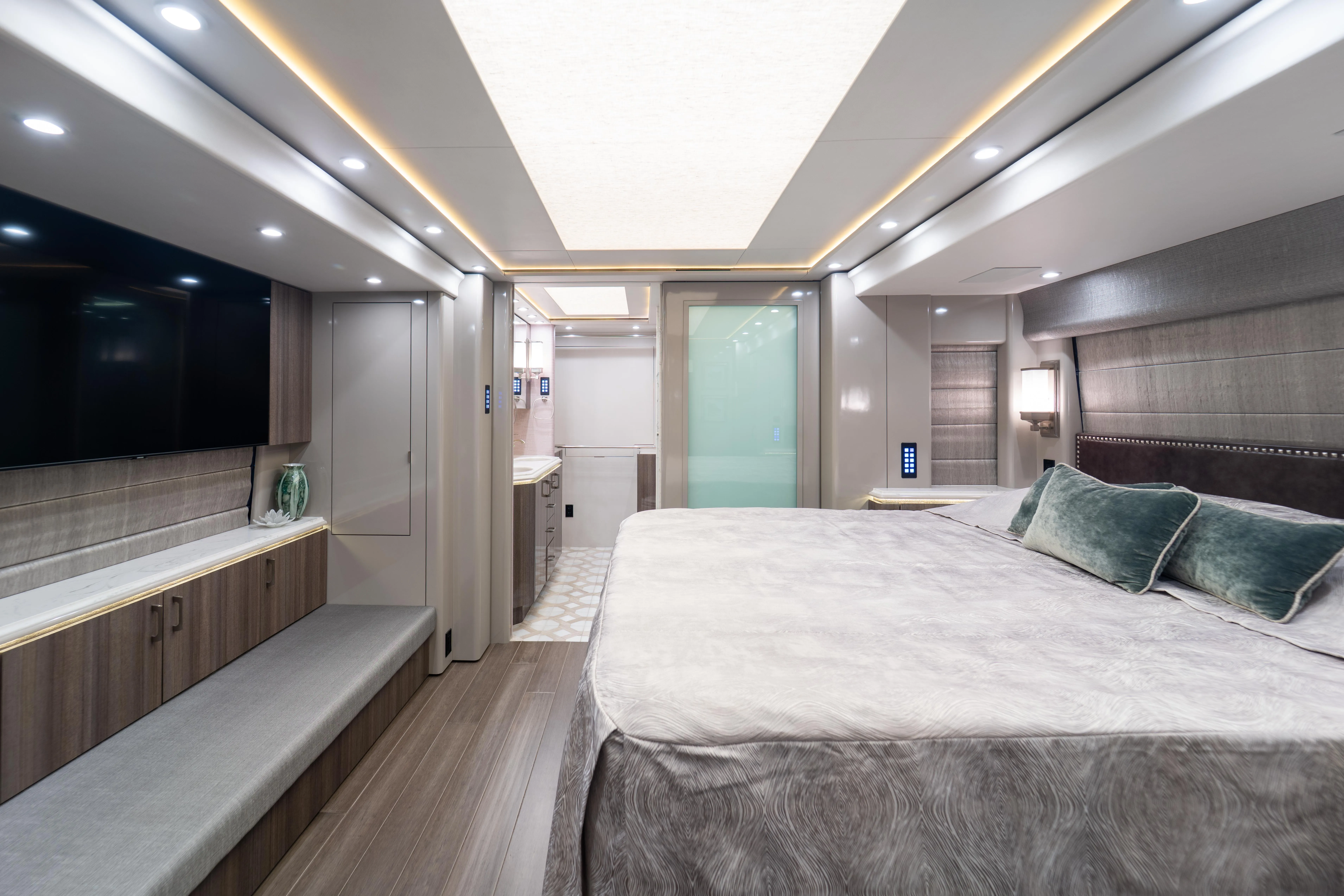 Interior bathroom vanity of Marathon Coach 1341