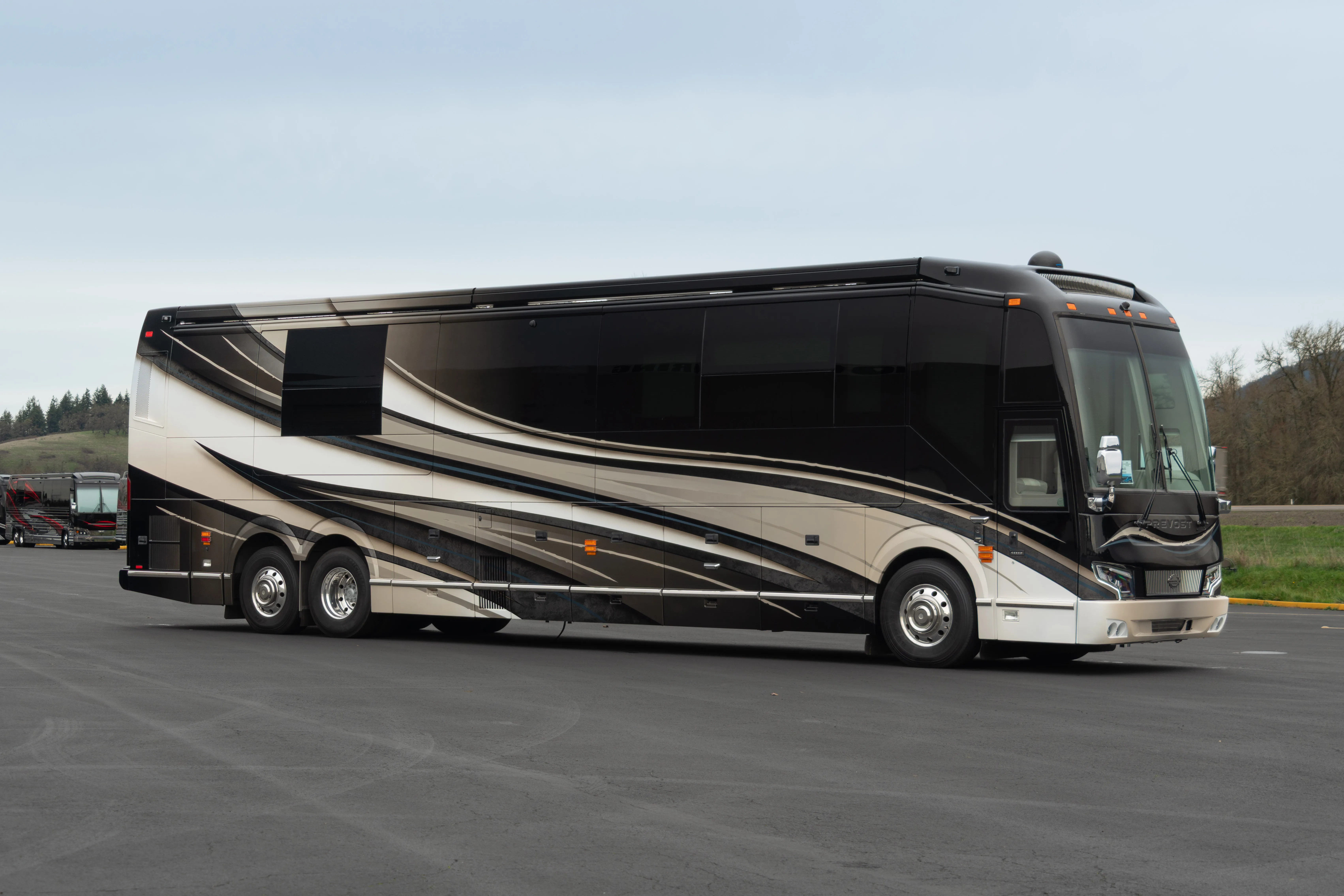 Interior finish and trim detail in Marathon Coach 1341