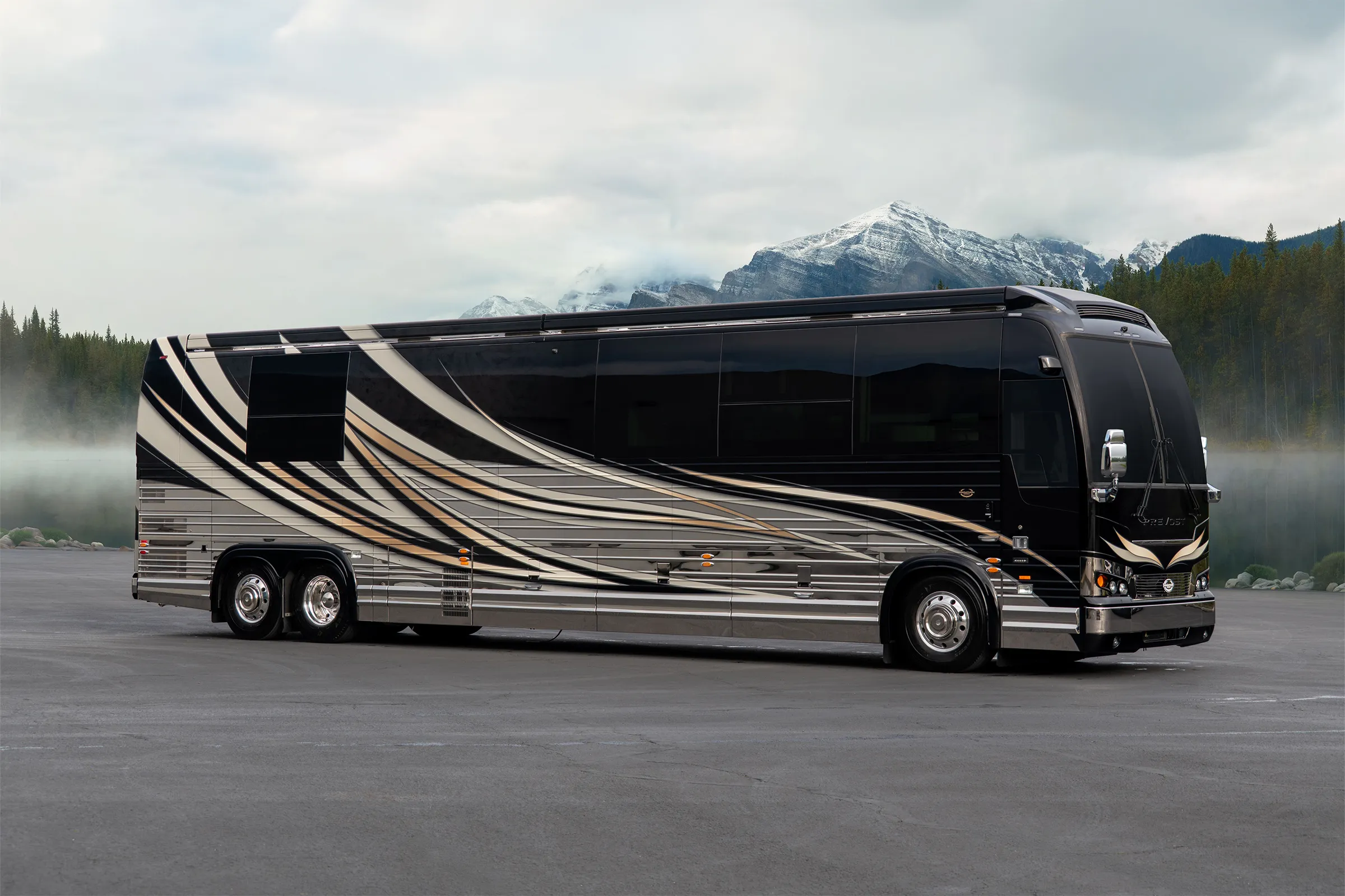 Exterior of Marathon Coach #1417