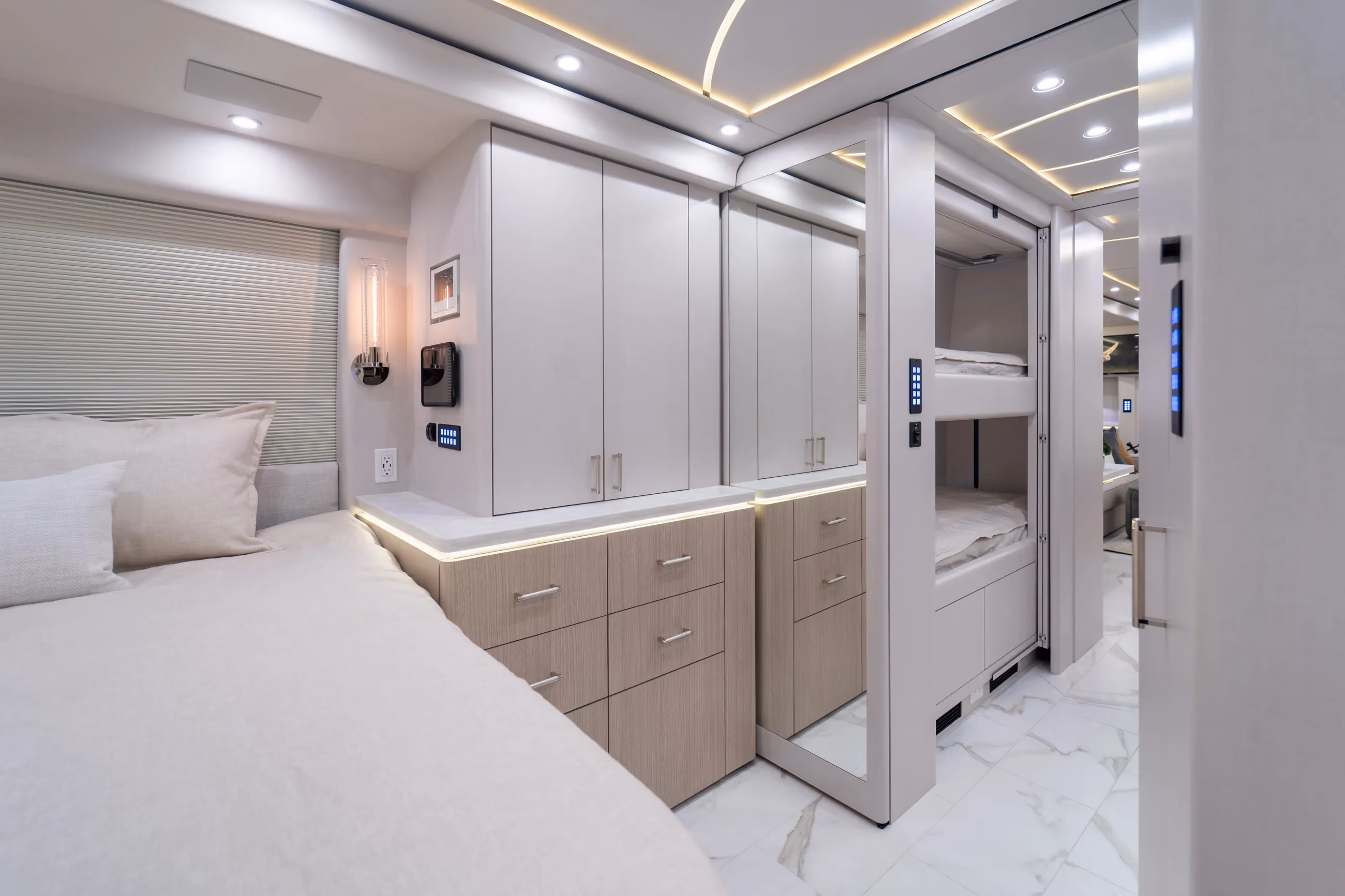 Marathon Coach #1417 | Luxury Motorcoach for Sale