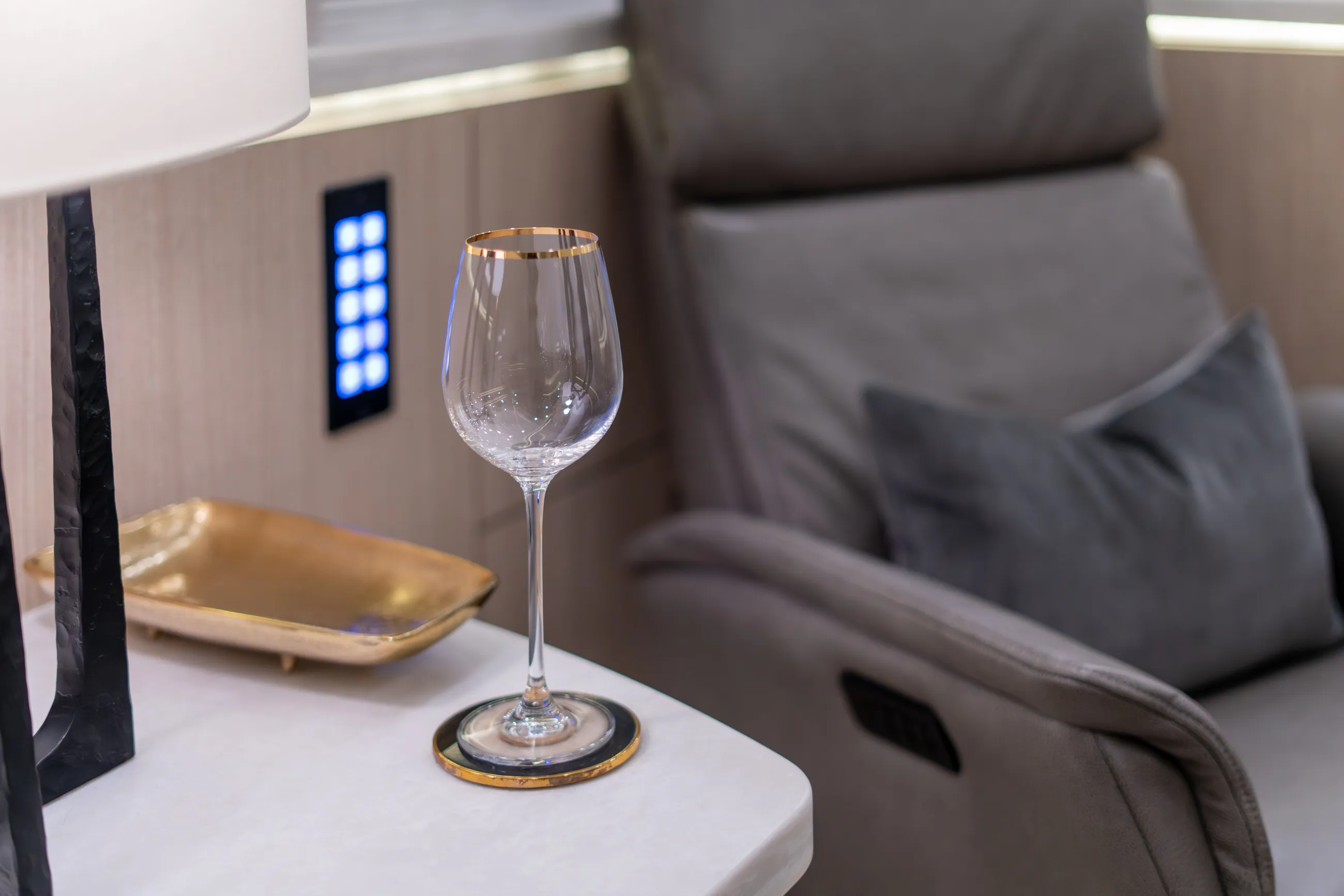Marathon Coach #1417 | Luxury Motorcoach for Sale