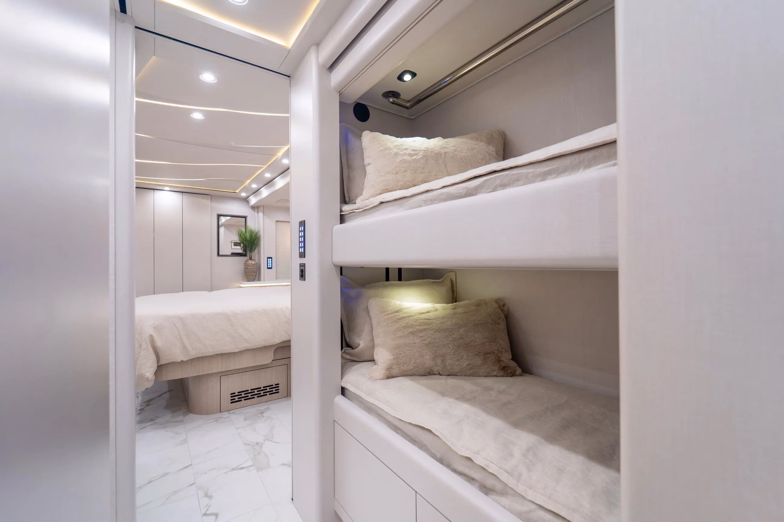 Marathon Coach #1417 | Luxury Motorcoach for Sale