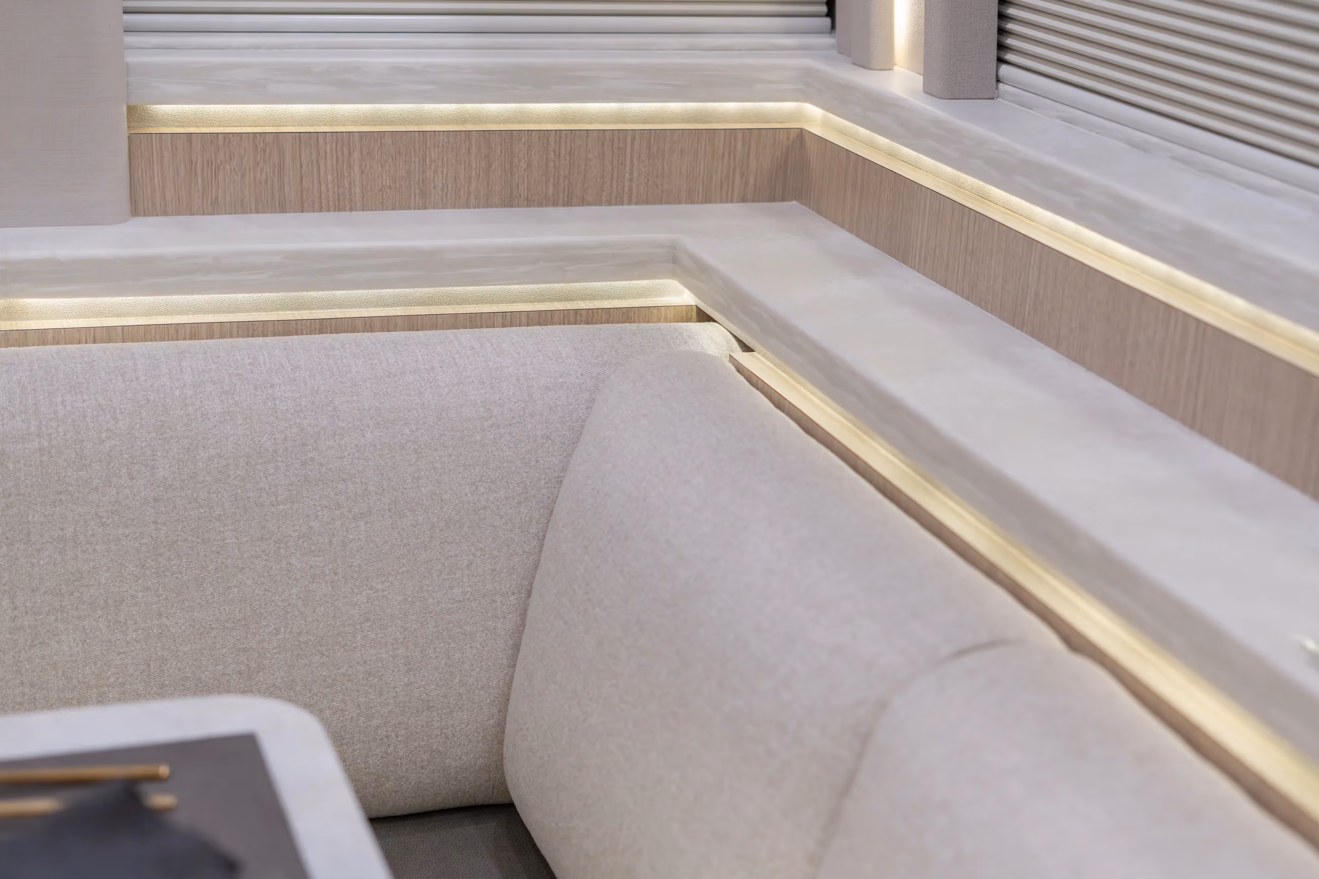 Marathon Coach #1417 | Luxury Motorcoach for Sale