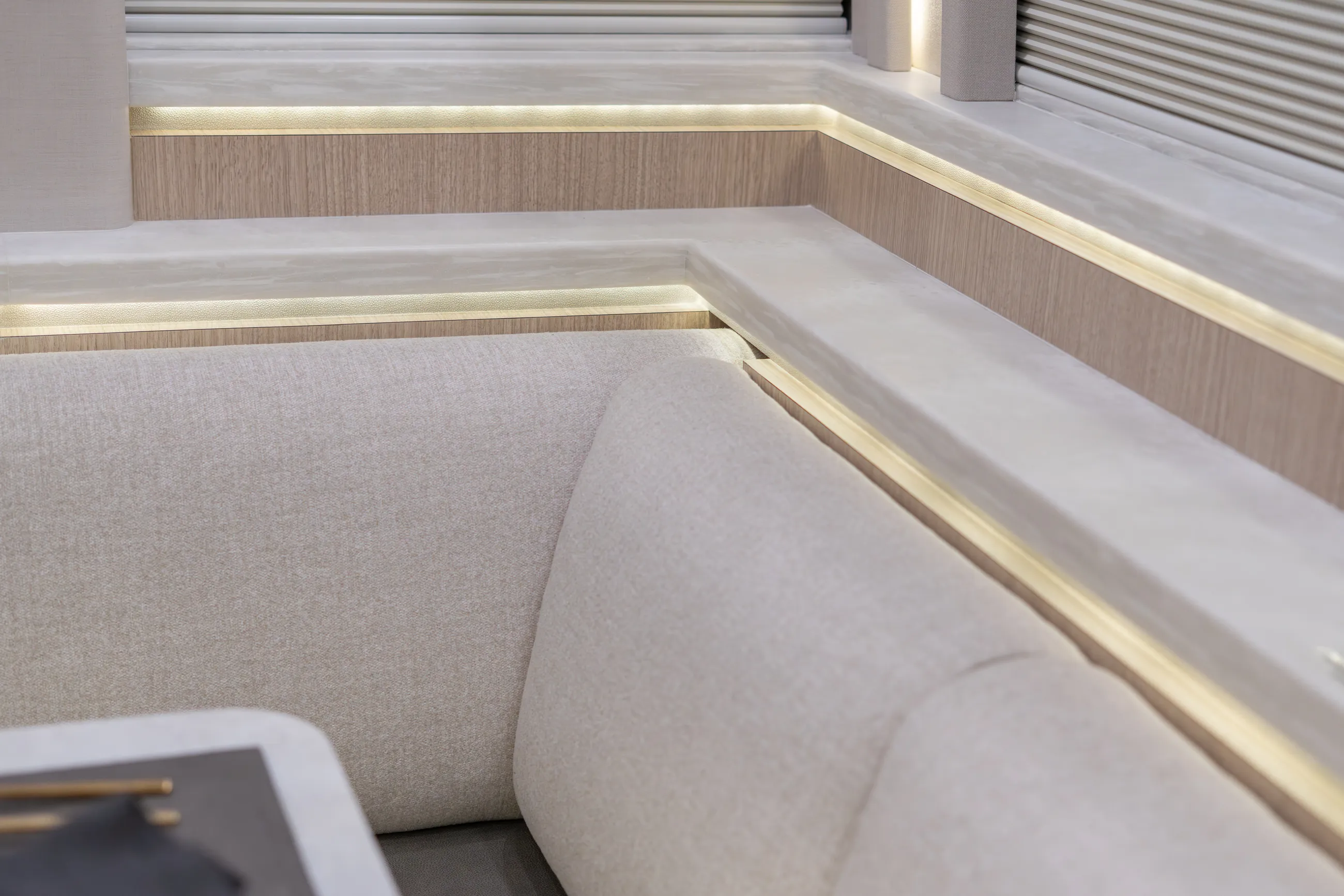 Marathon Coach #1417 | Luxury Motorcoach for Sale