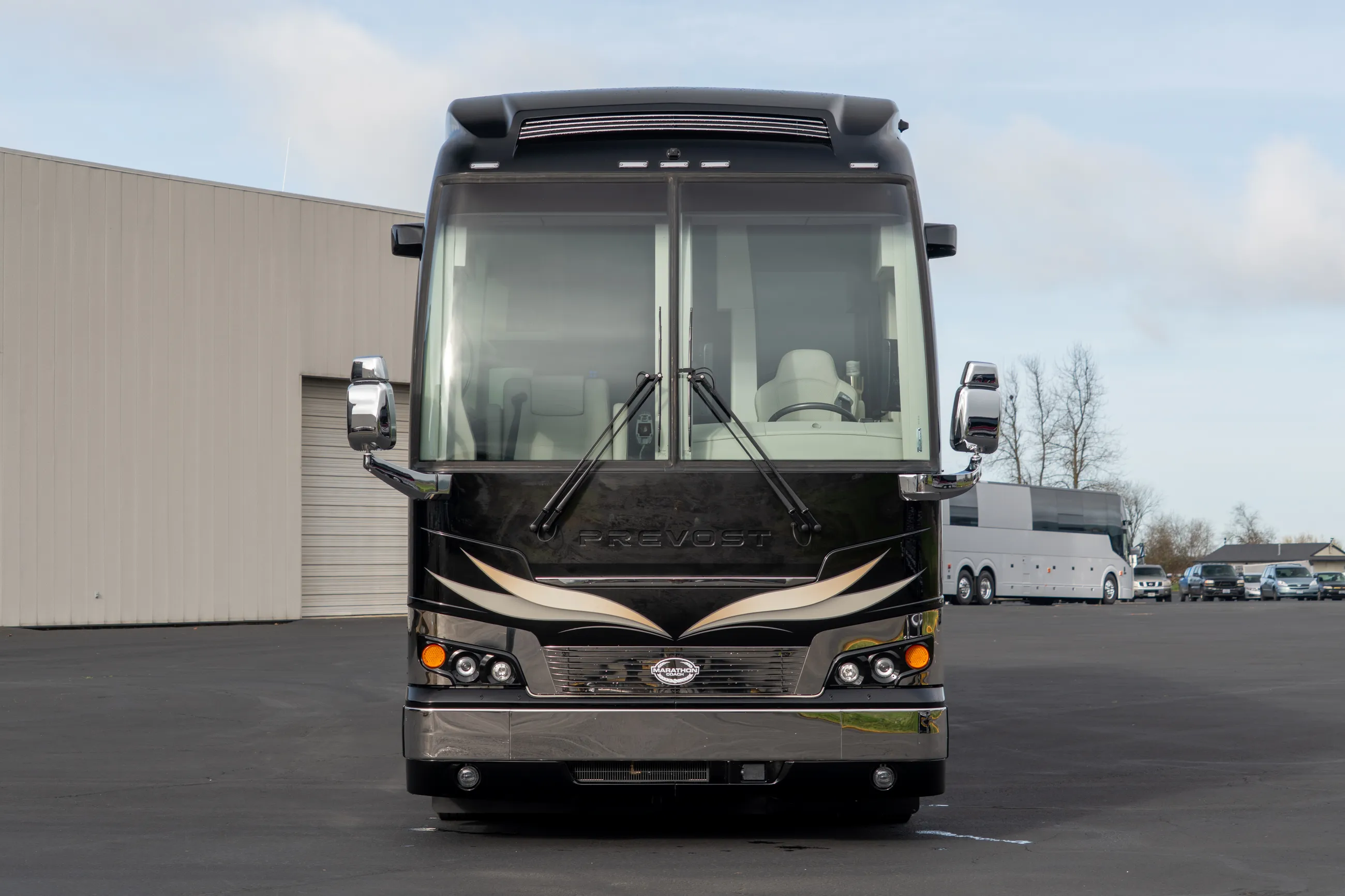 Marathon Coach #1417 | Luxury Motorcoach for Sale