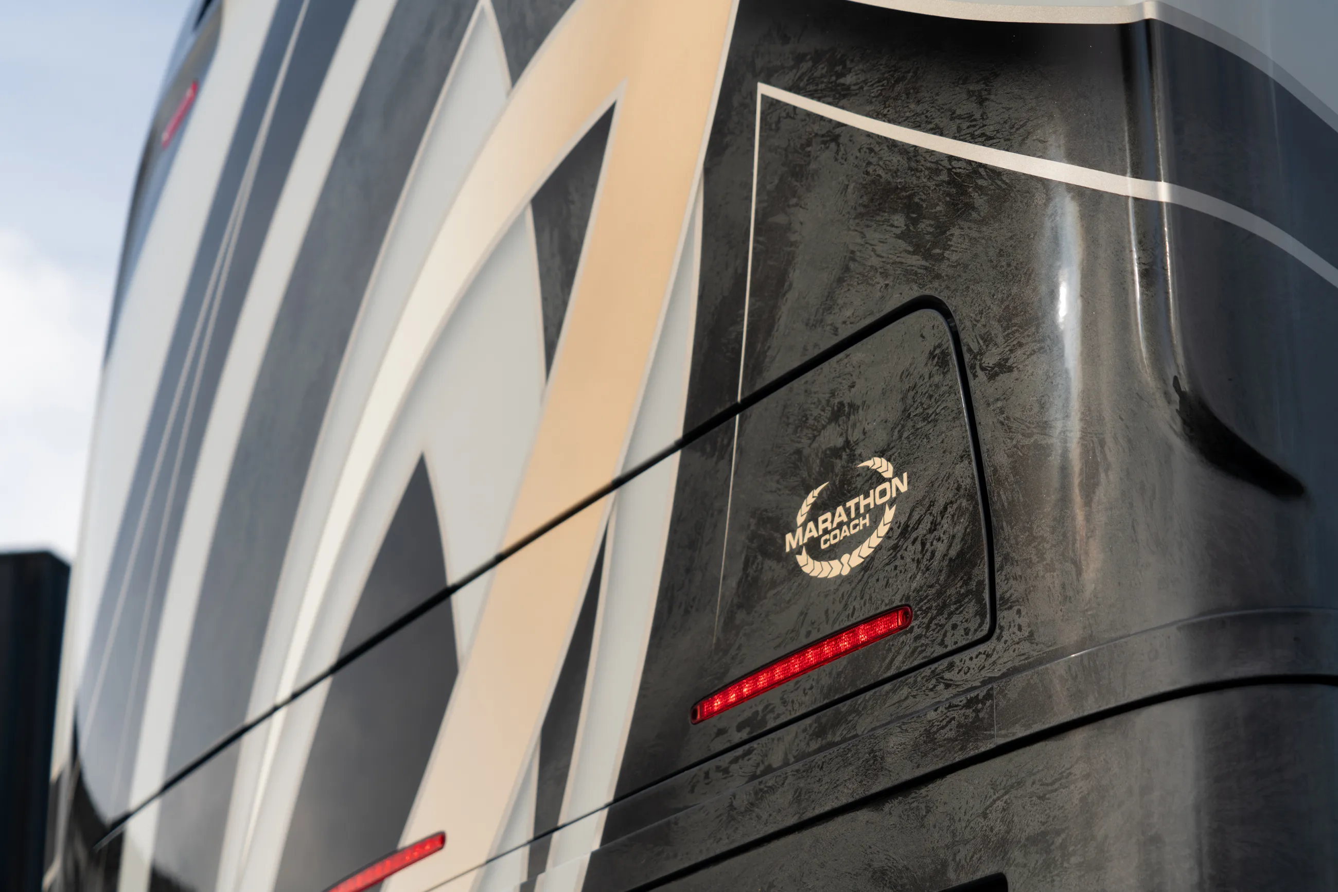 Marathon Coach #1417 | Luxury Motorcoach for Sale