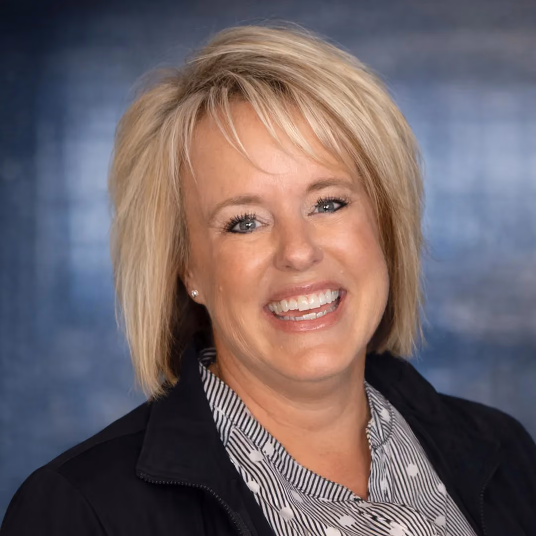 Dawn VanKlompenberg - Sales Representative at Marathon Coach