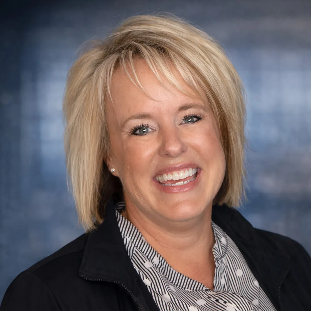 Dawn VanKlompenberg - Sales Representative at Marathon Coach
