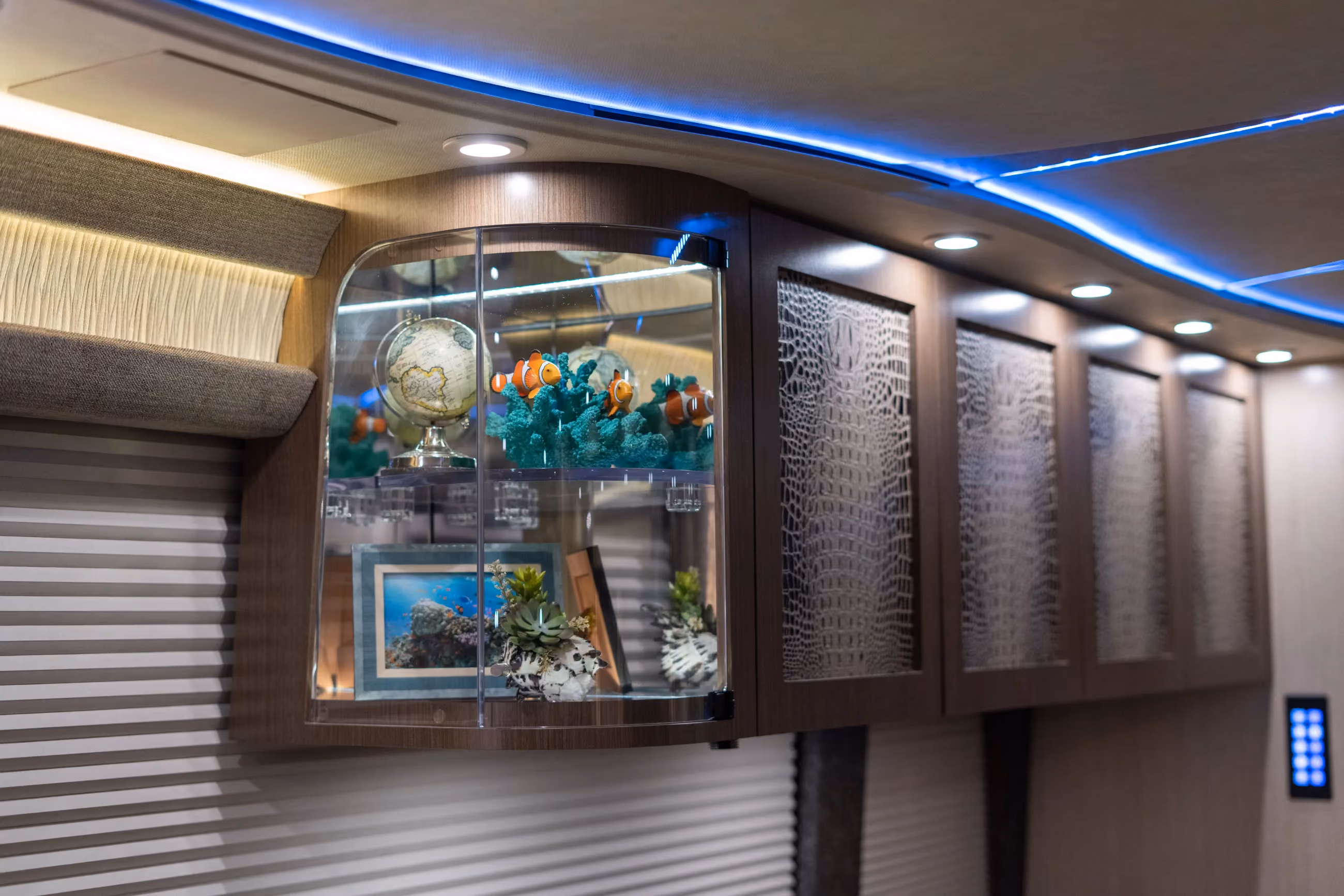 Marathon Coach #1309 | Luxury Motorcoach for Sale