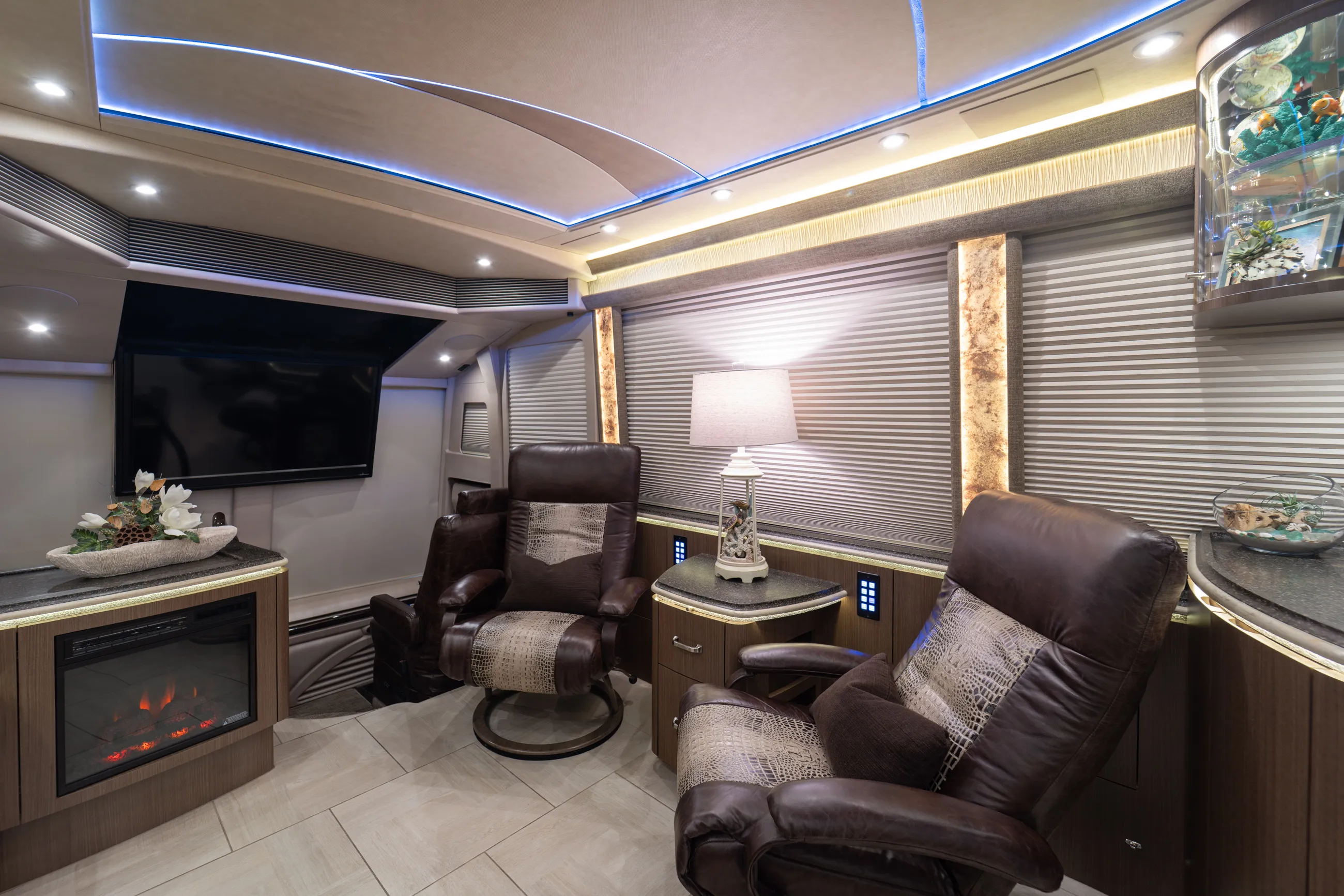 Marathon Coach #1309 | Luxury Motorcoach for Sale