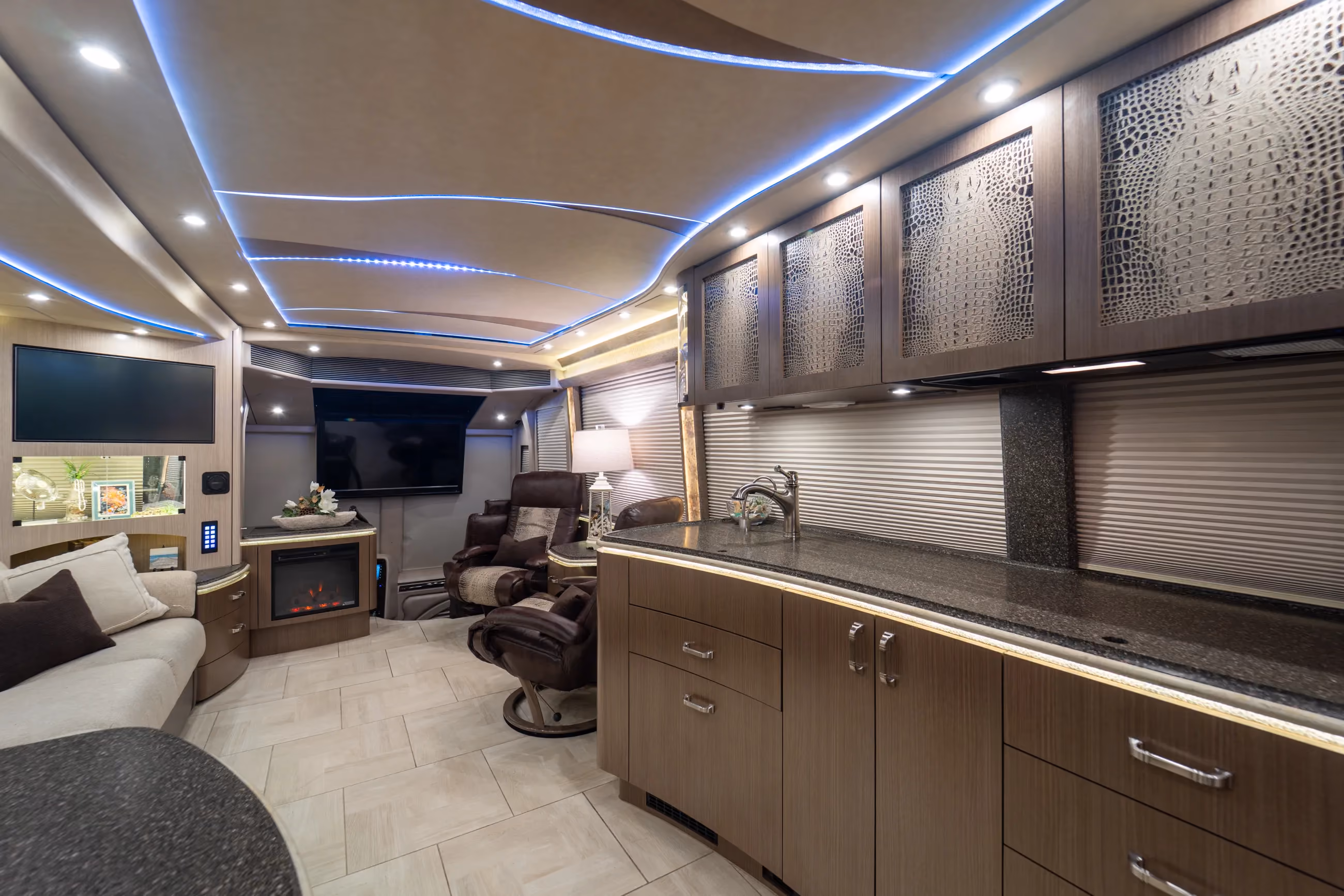 Marathon Coach #1309 | Luxury Motorcoach for Sale