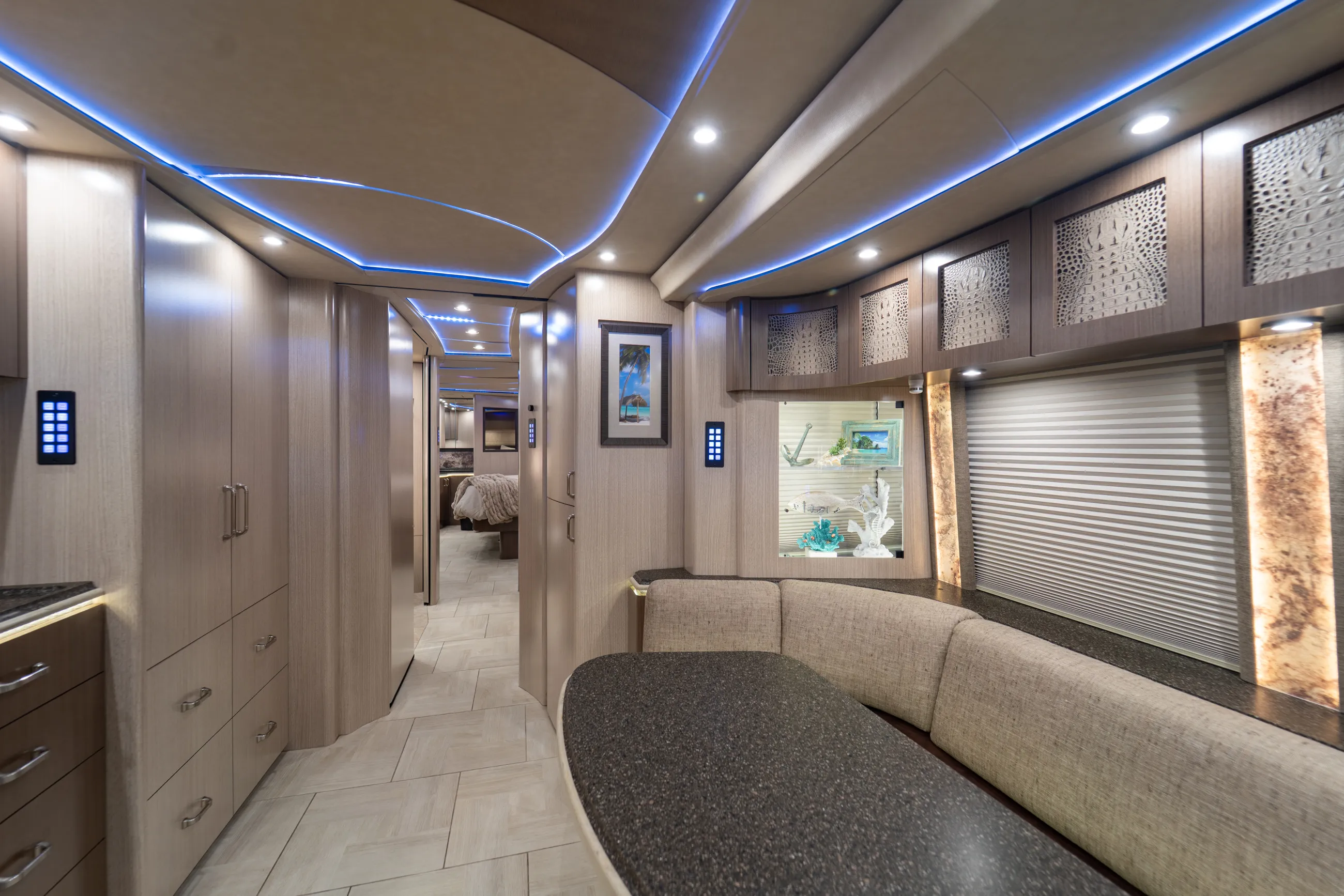 Marathon Coach #1309 | Luxury Motorcoach for Sale