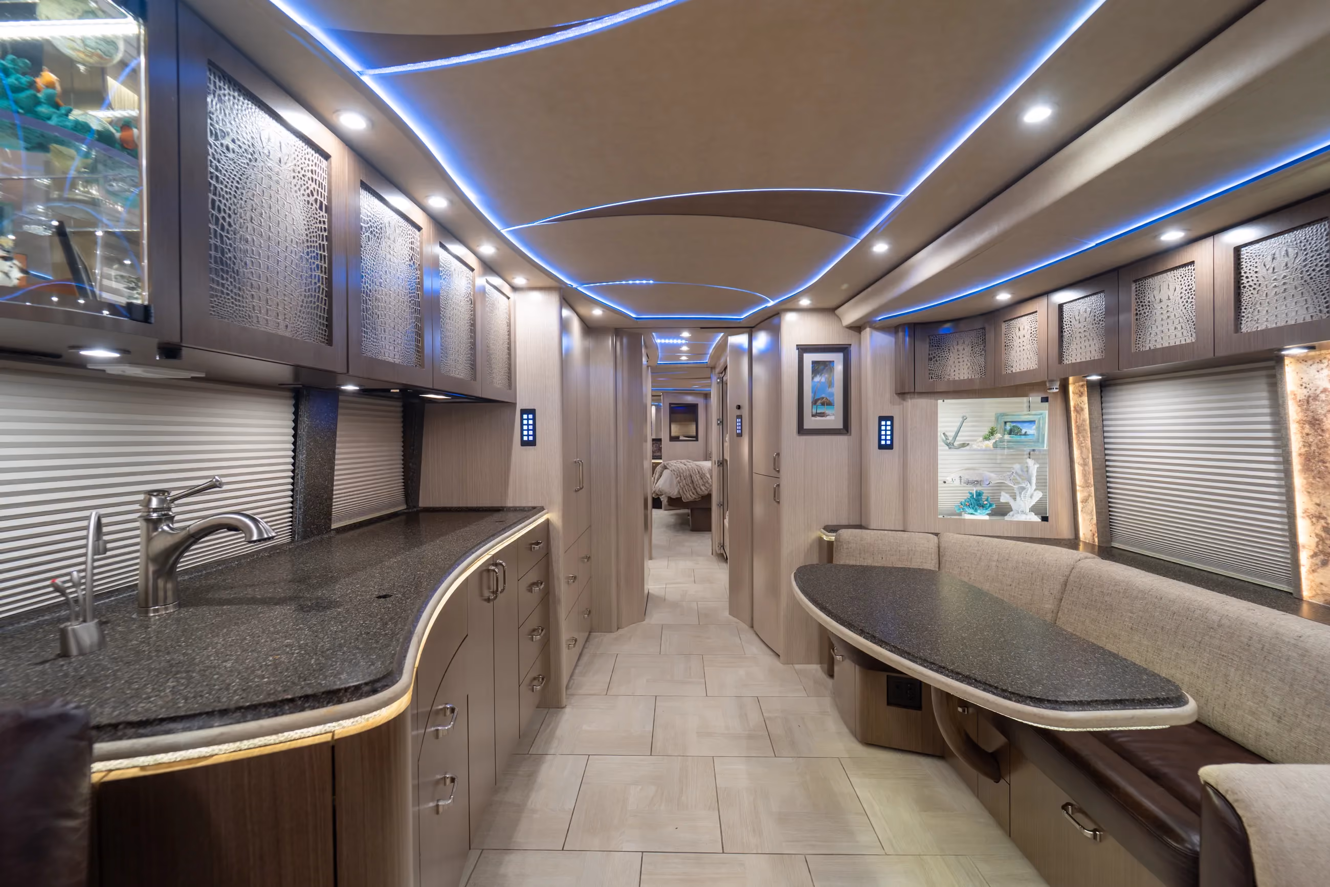 Marathon Coach #1309 | Luxury Motorcoach for Sale