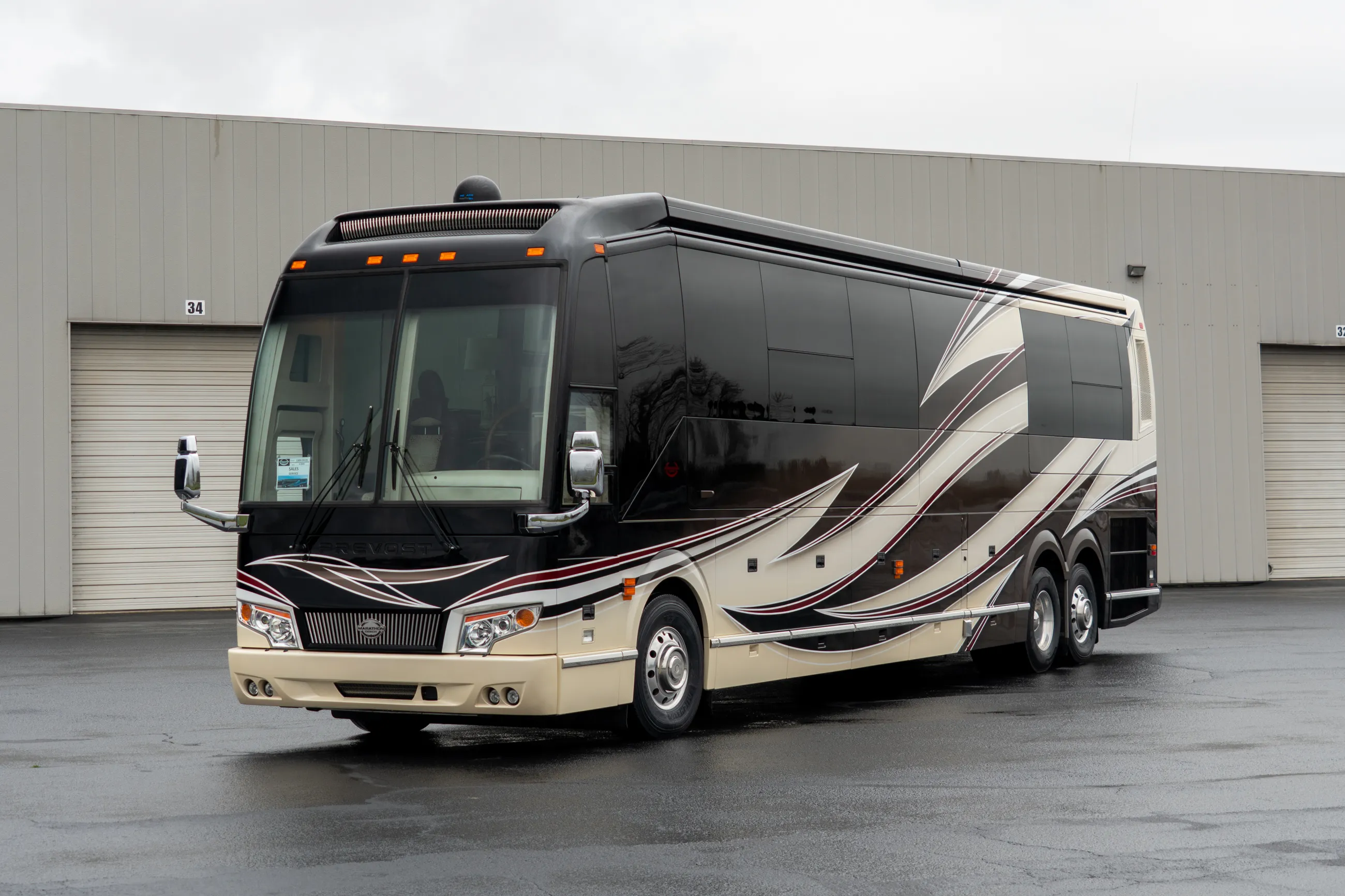 Marathon Coach #1309 | Luxury Motorcoach for Sale