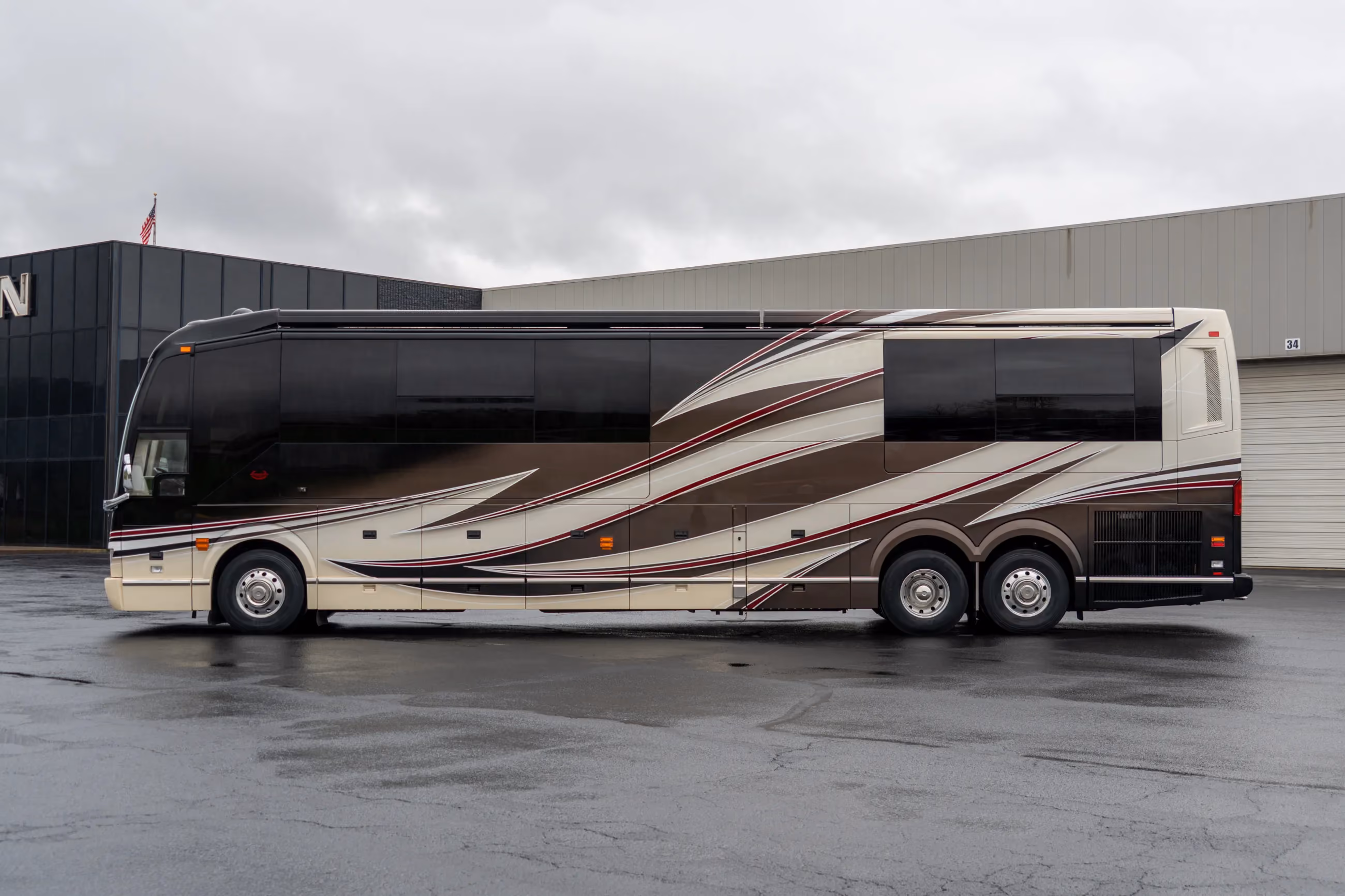 Marathon Coach #1309 | Luxury Motorcoach for Sale