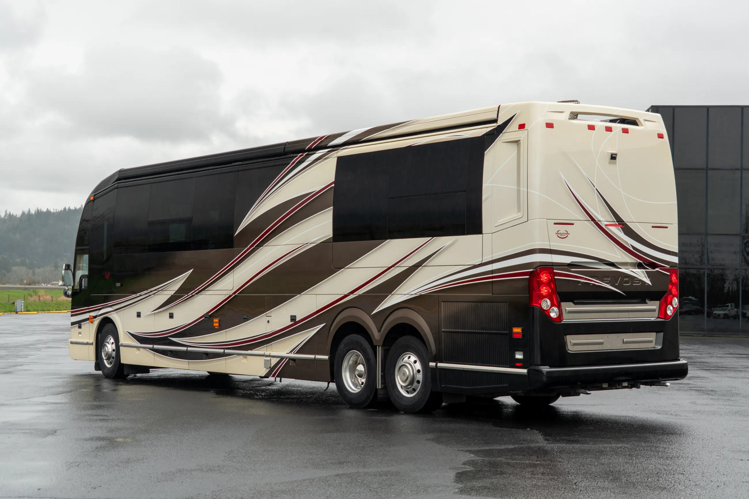 Marathon Coach #1309 | Luxury Motorcoach for Sale