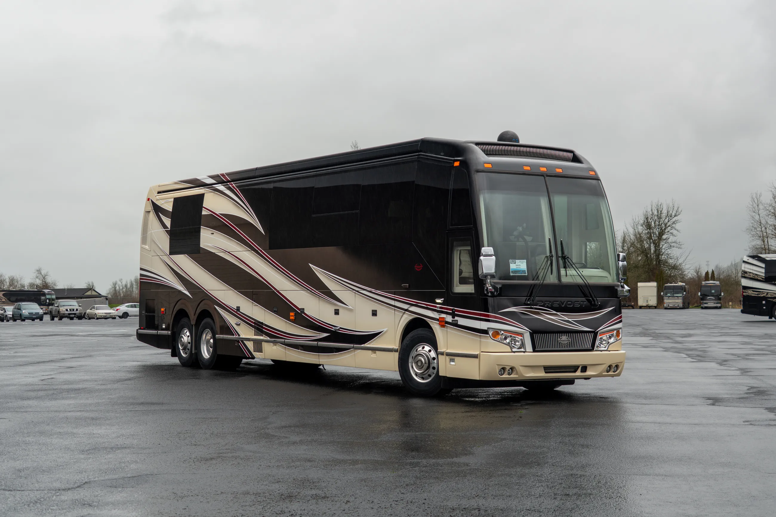 Marathon Coach #1309 | Luxury Motorcoach for Sale