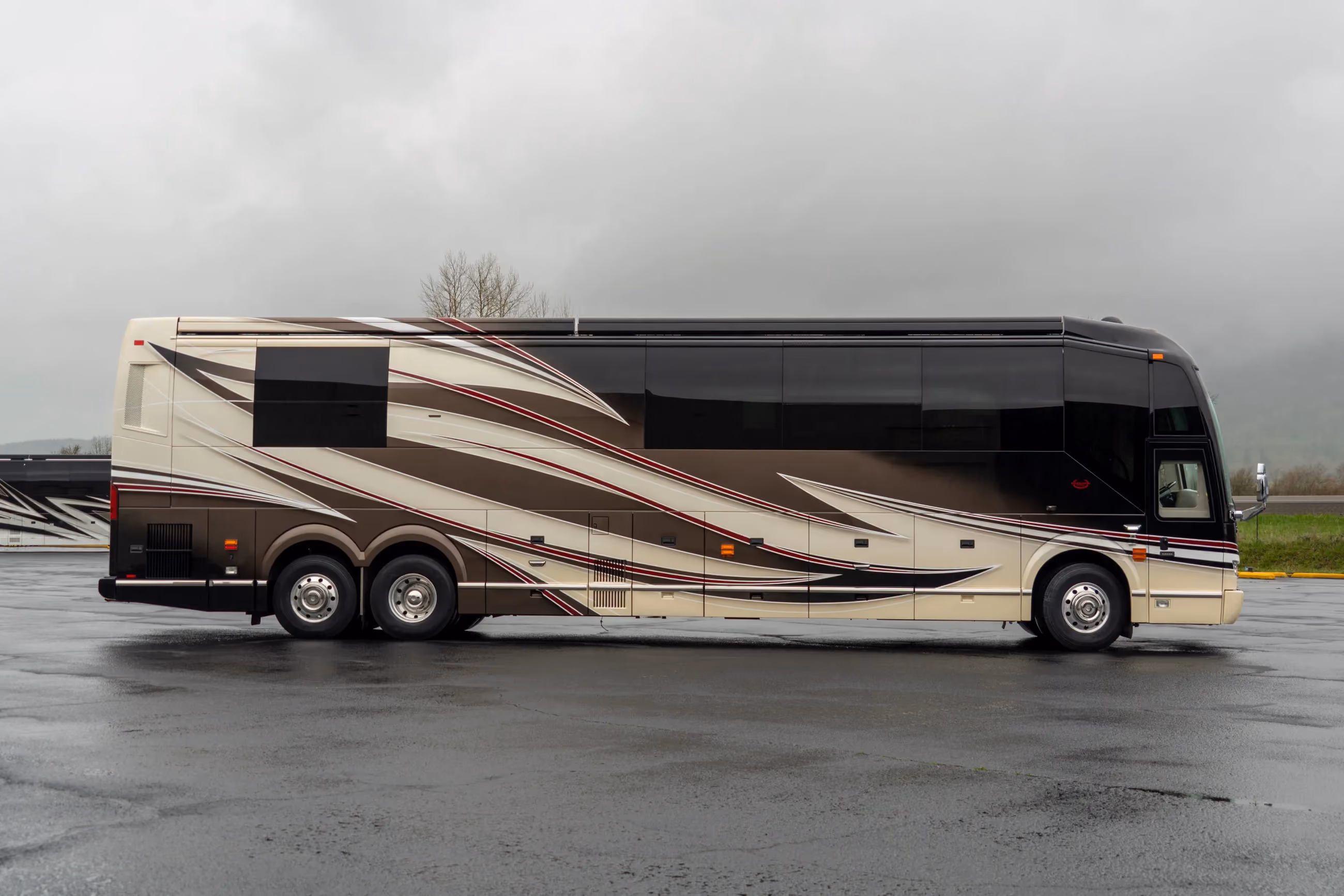 Marathon Coach #1309 | Luxury Motorcoach for Sale