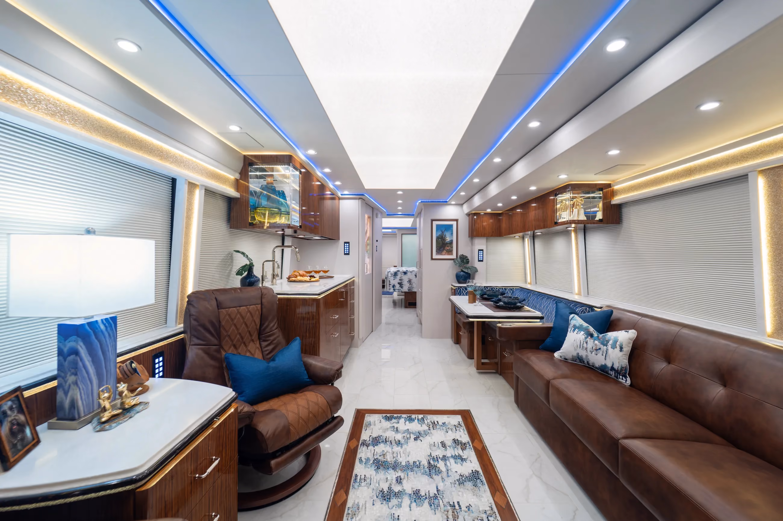Marathon Coach #1420 | Luxury Motorcoach for Sale