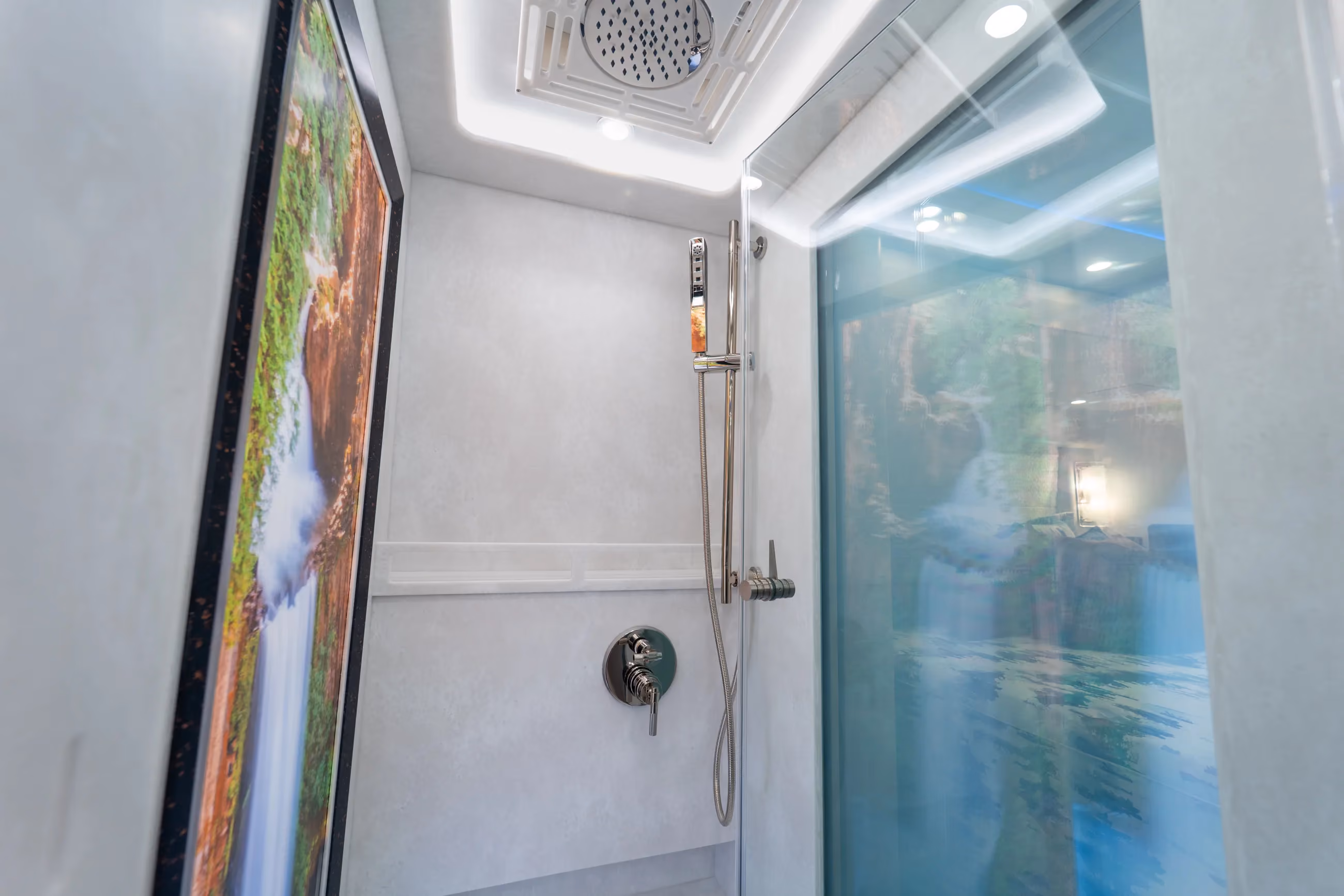 Marathon Coach #1420 | Luxury Motorcoach for Sale