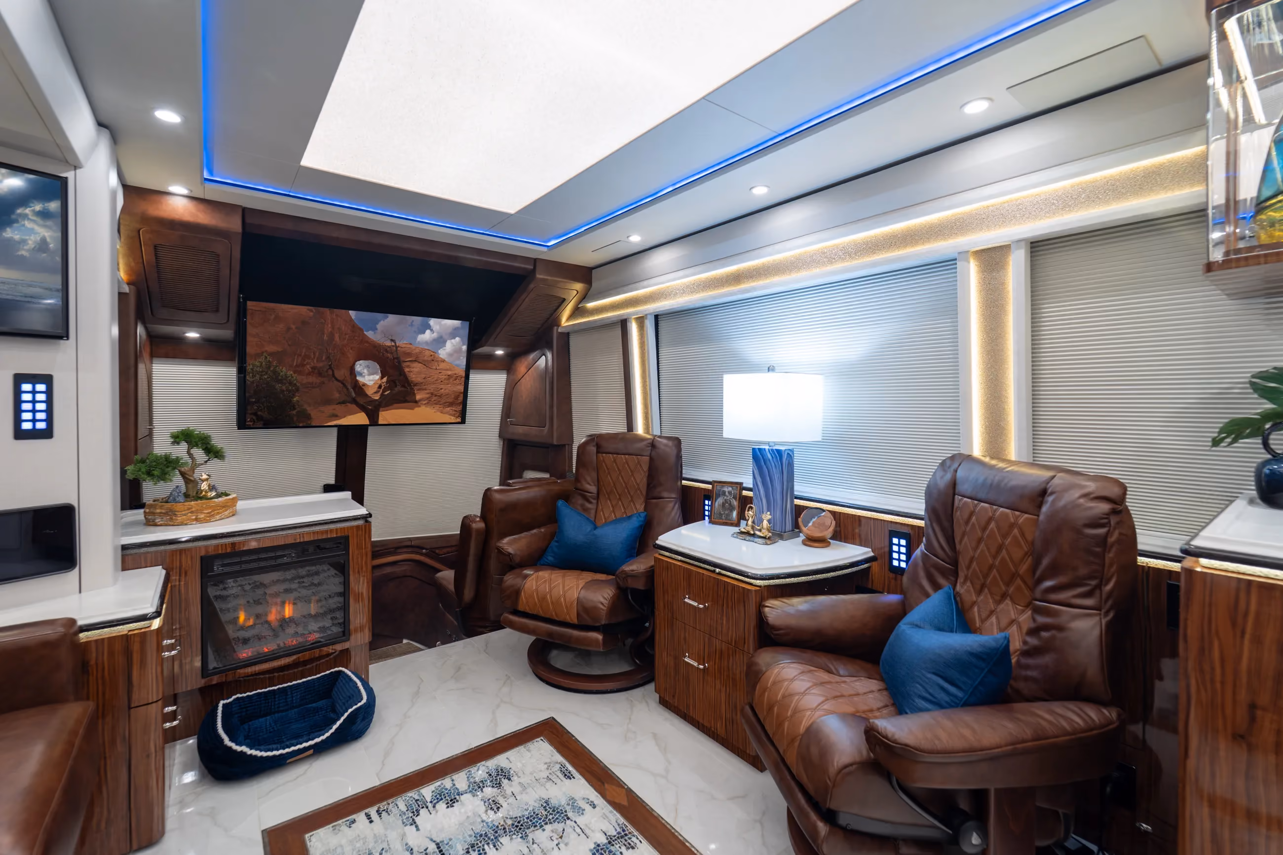 Marathon Coach #1420 | Luxury Motorcoach for Sale