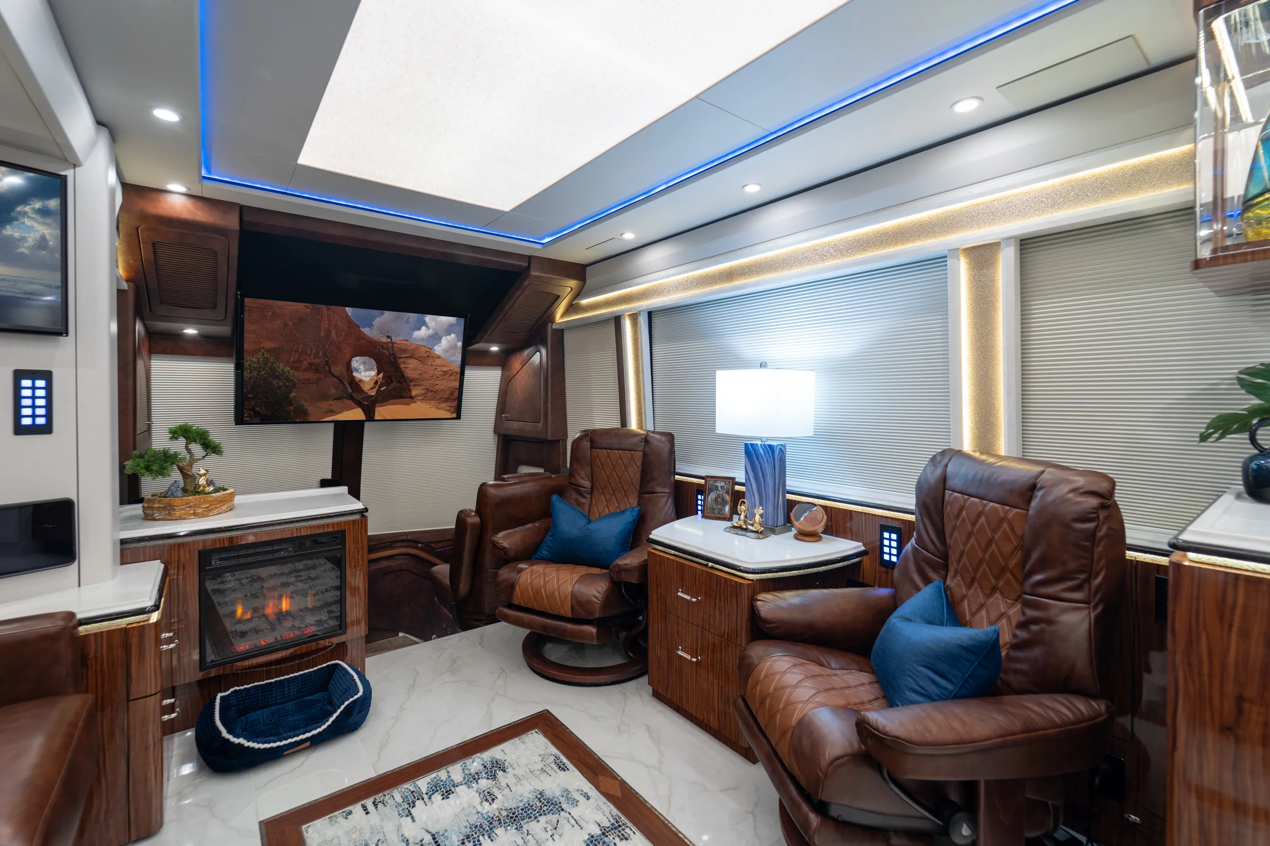 Marathon Coach #1420 | Luxury Motorcoach for Sale