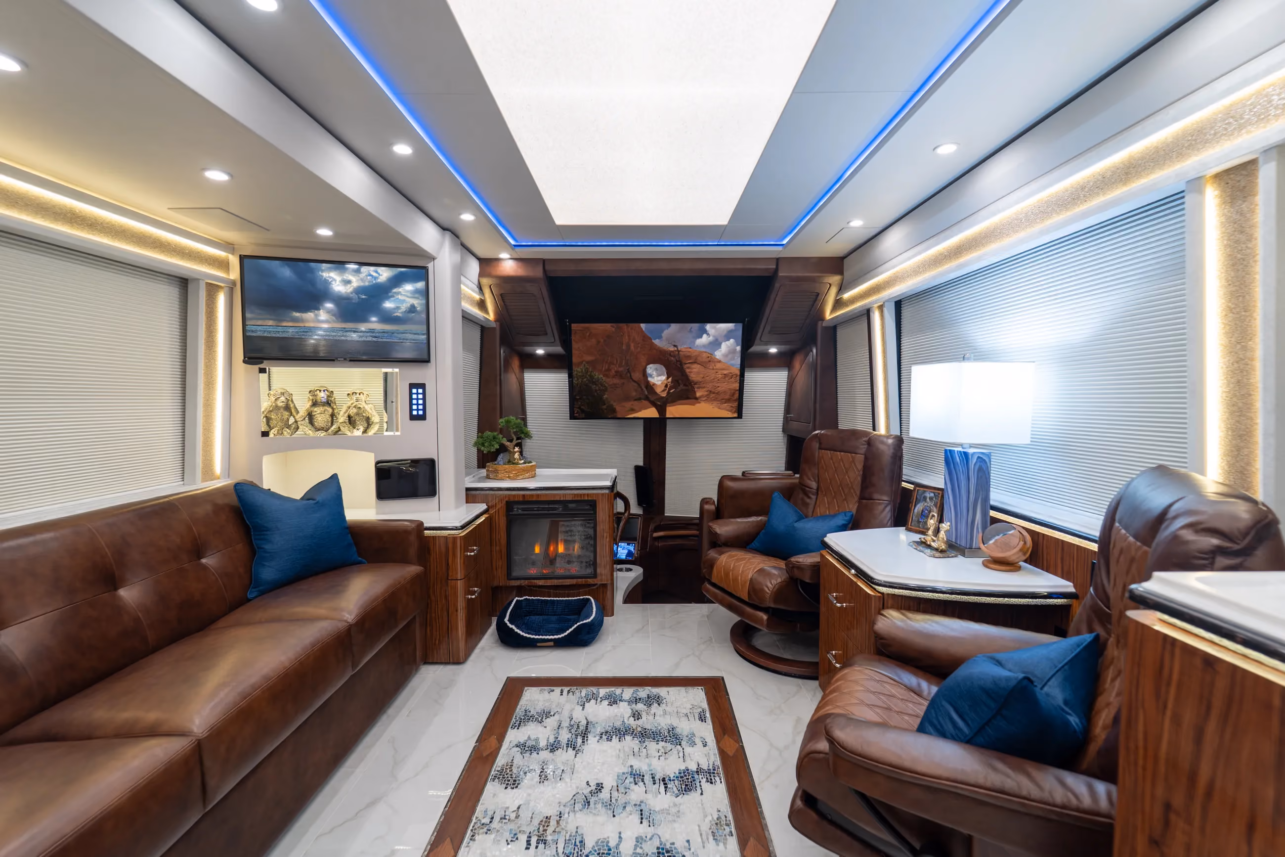 Marathon Coach #1420 | Luxury Motorcoach for Sale