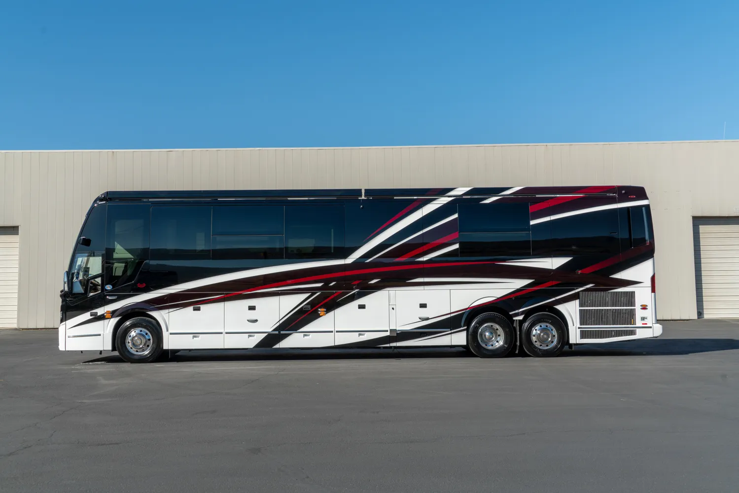 Exterior of Marathon Coach #1411