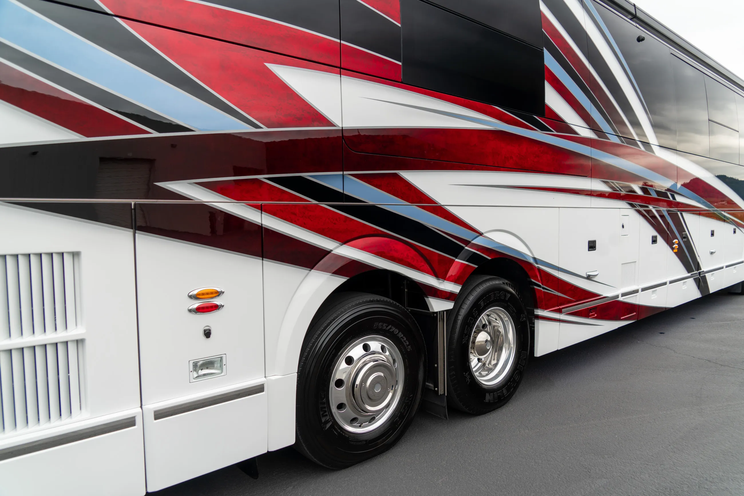 Exterior of Marathon Coach #1413 | Luxury Motorcoach for Sale