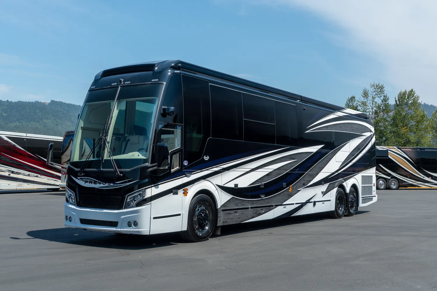 Exterior of Marathon Coach #1410 | Luxury Motorcoach for Sale