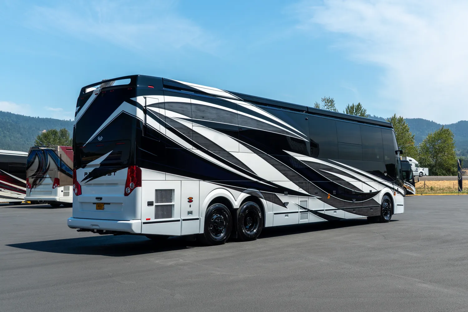 Exterior of Marathon Coach #1410 | Luxury Motorcoach for Sale
