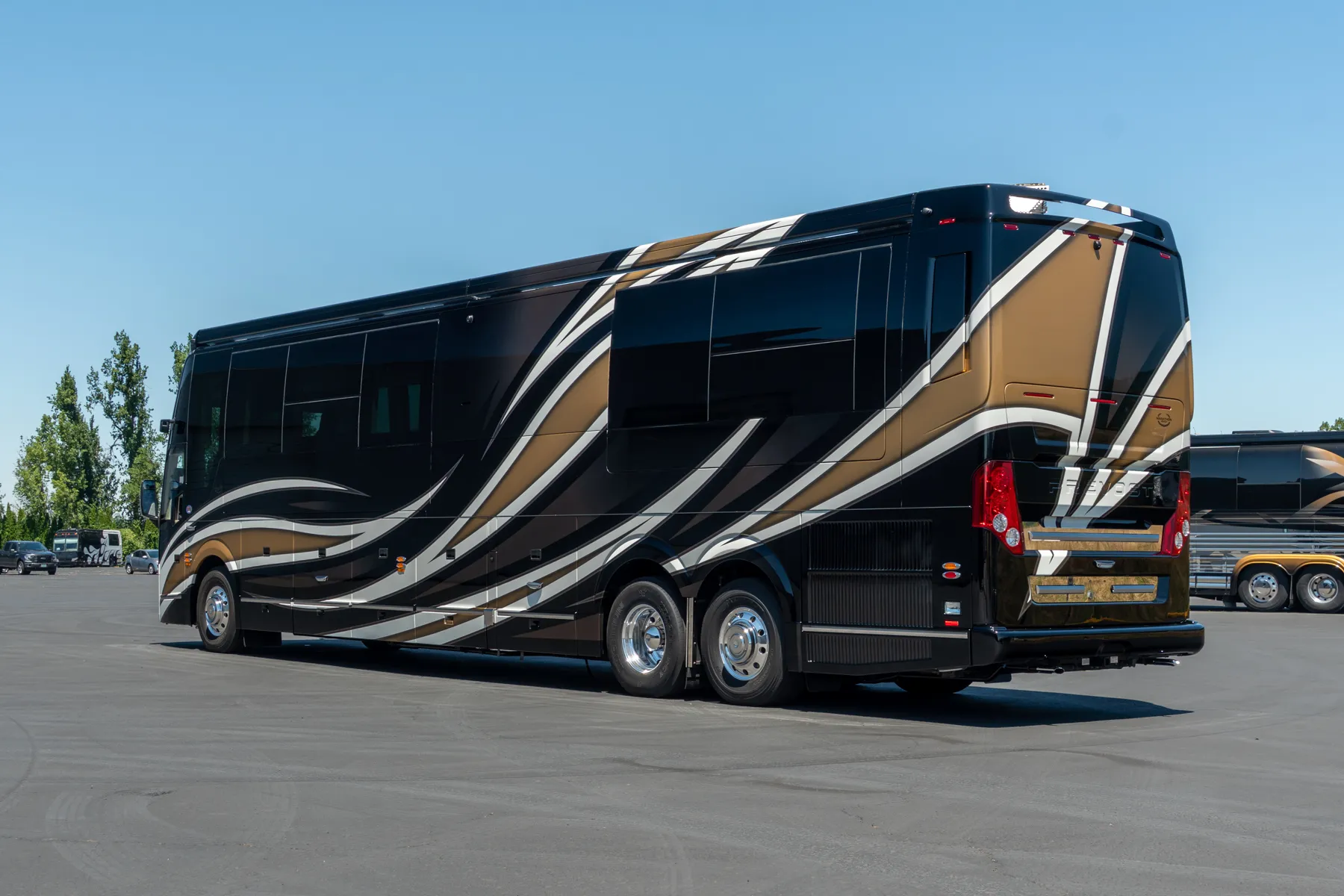 Exterior of Marathon Coach #1408 | Luxury Motorcoach for Sale