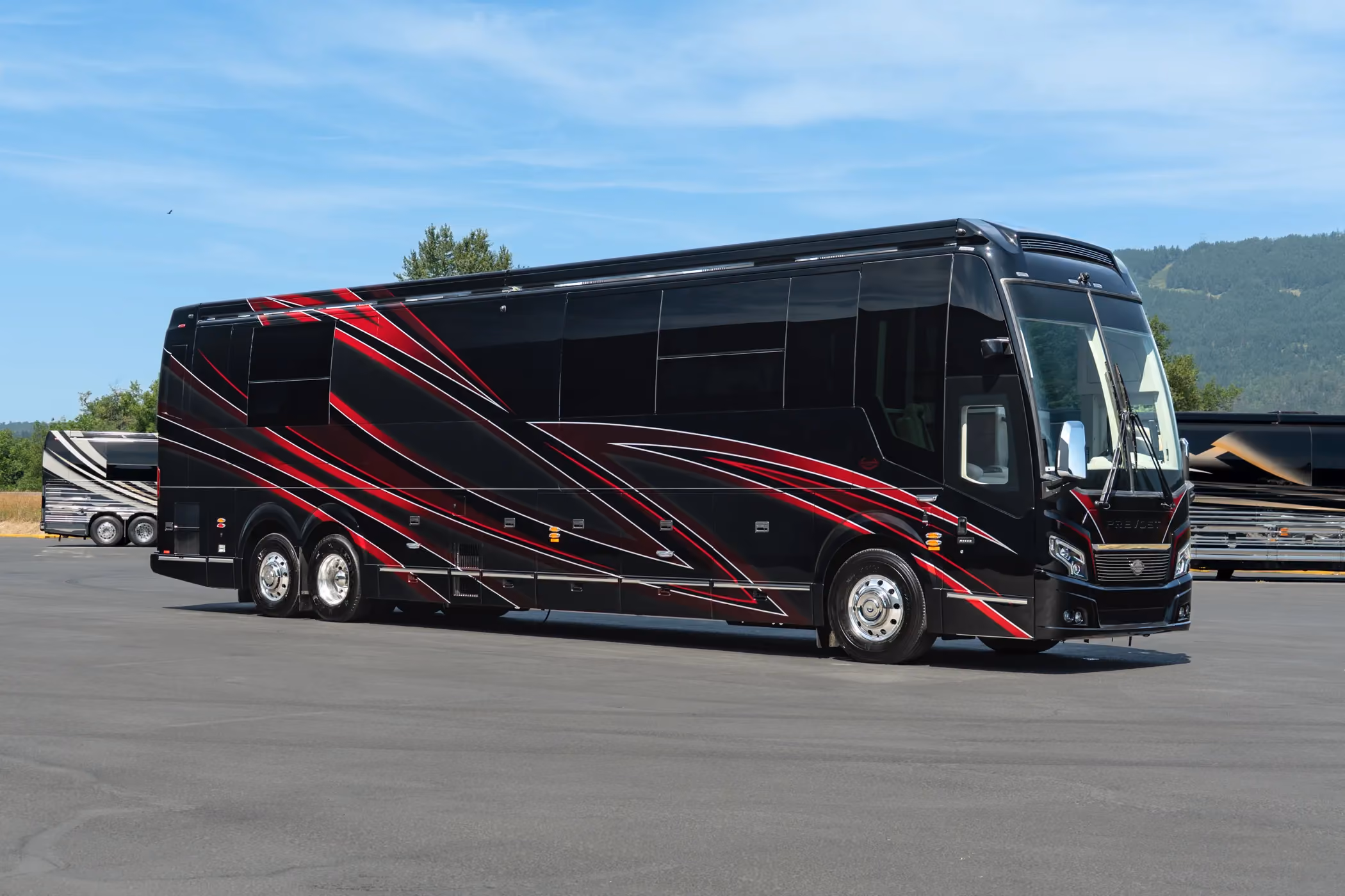 Exterior of Marathon Coach #1407 | Luxury Motorcoach for Sale