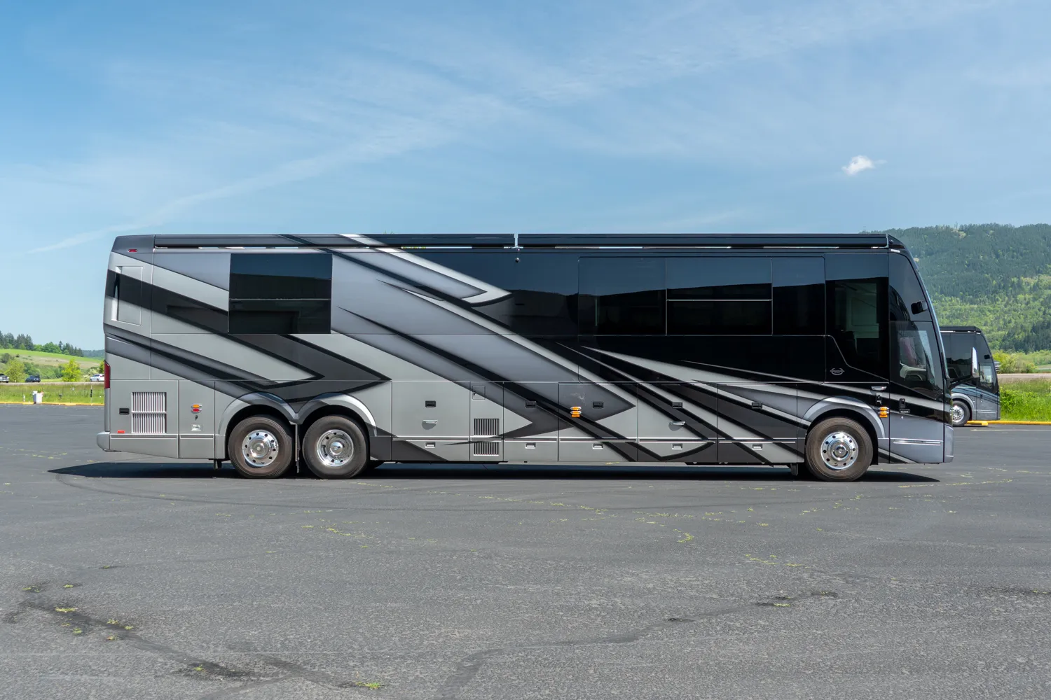 Exterior of Marathon Coach #1404 | Luxury Motorcoach for Sale
