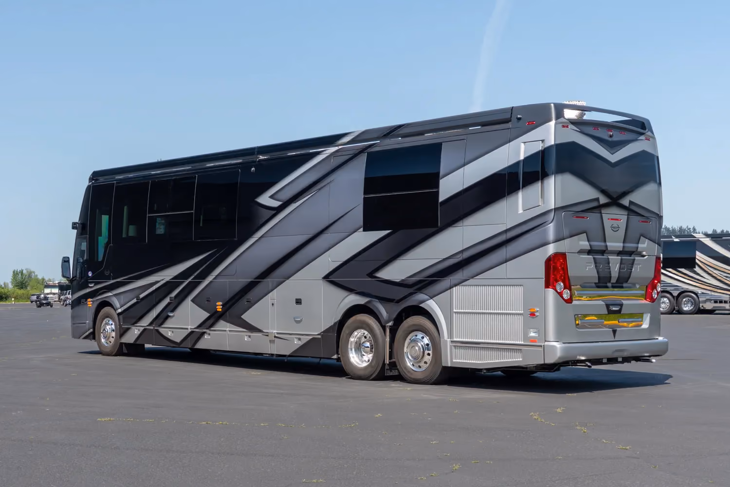Exterior of Marathon Coach #1404 | Luxury Motorcoach for Sale
