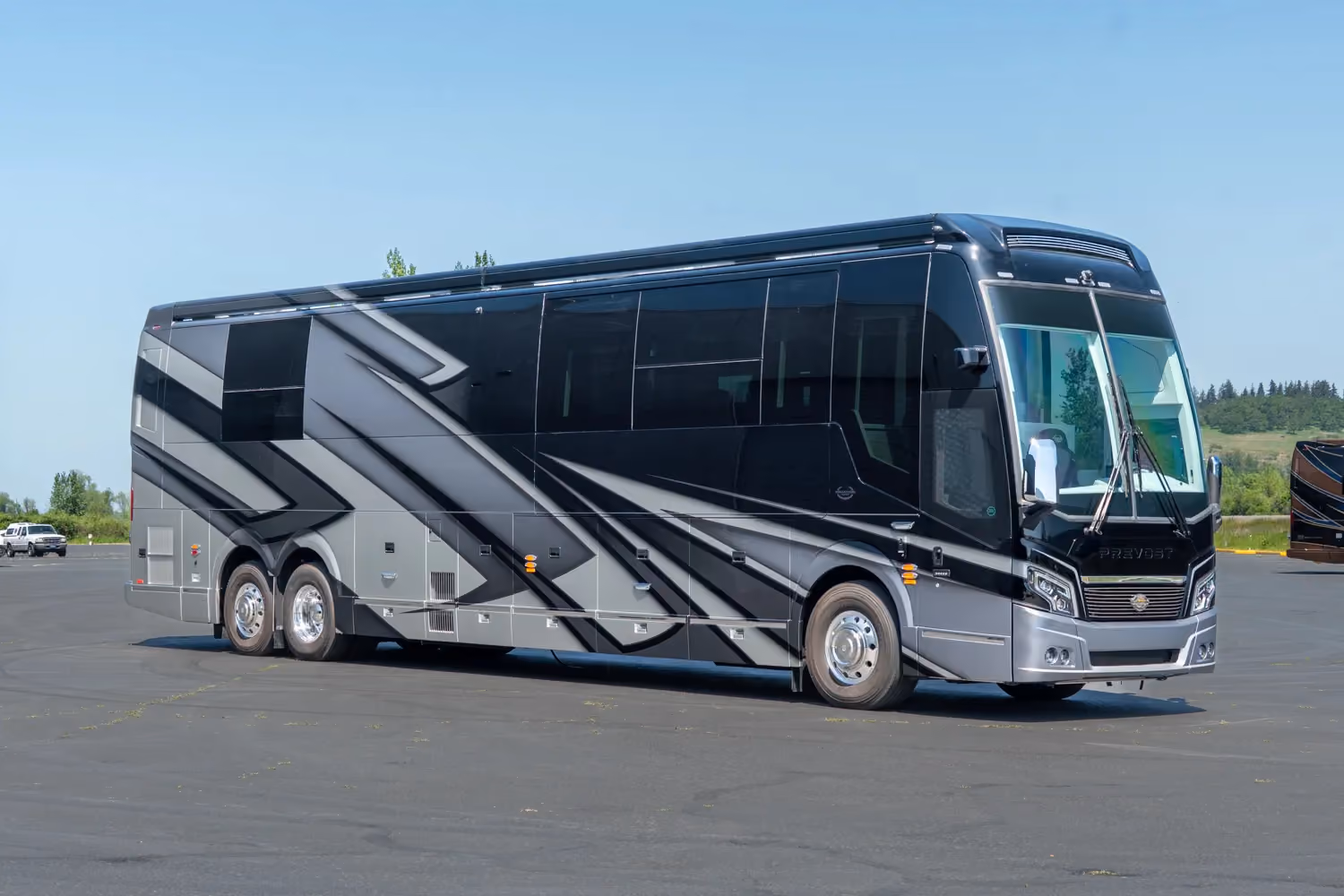 Exterior of Marathon Coach #1404 | Luxury Motorcoach for Sale