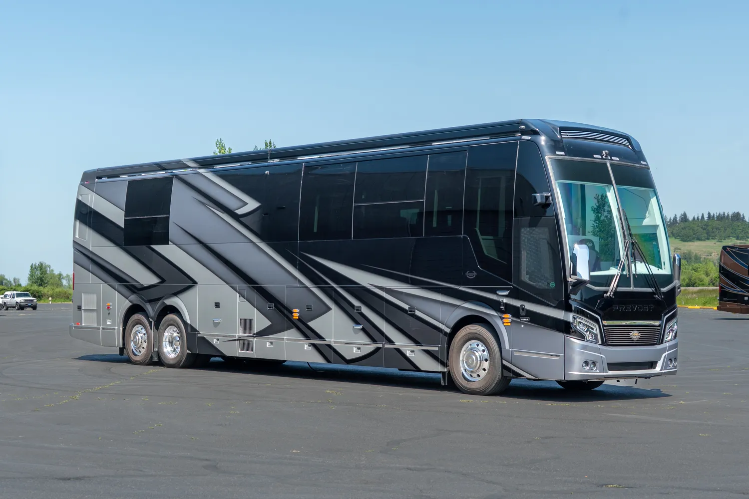 Exterior of Marathon Coach #1404 | Luxury Motorcoach for Sale