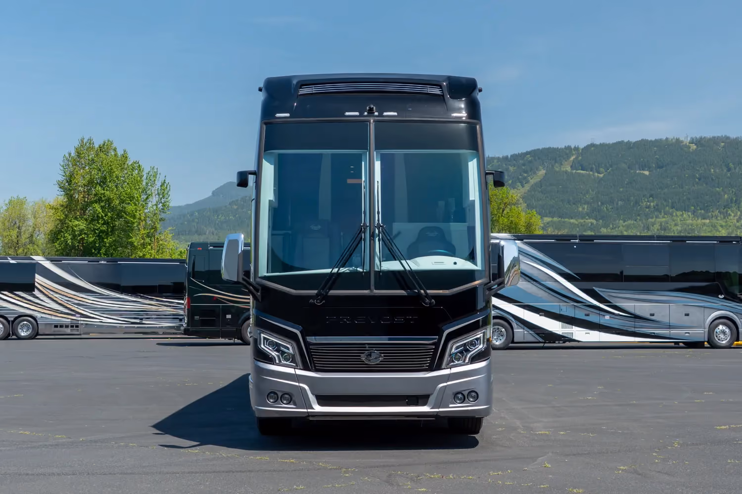 Exterior of Marathon Coach #1404 | Luxury Motorcoach for Sale