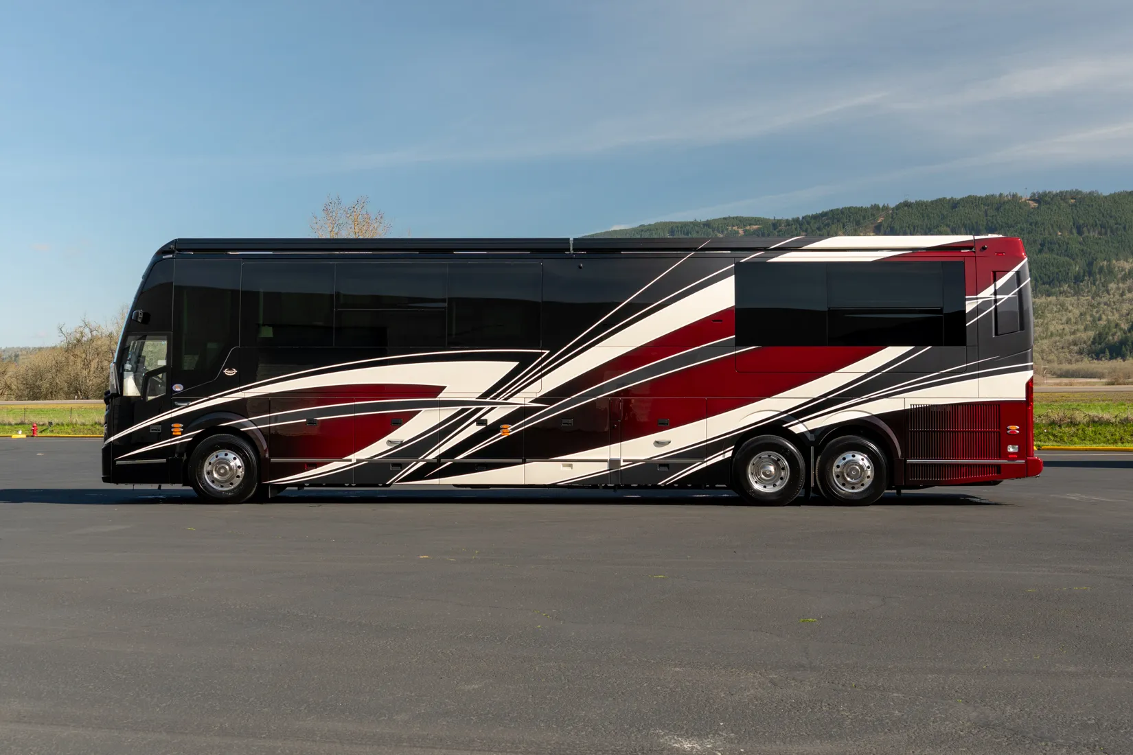 Exterior of Marathon Coach #1403 | Luxury Motorcoach for Sale